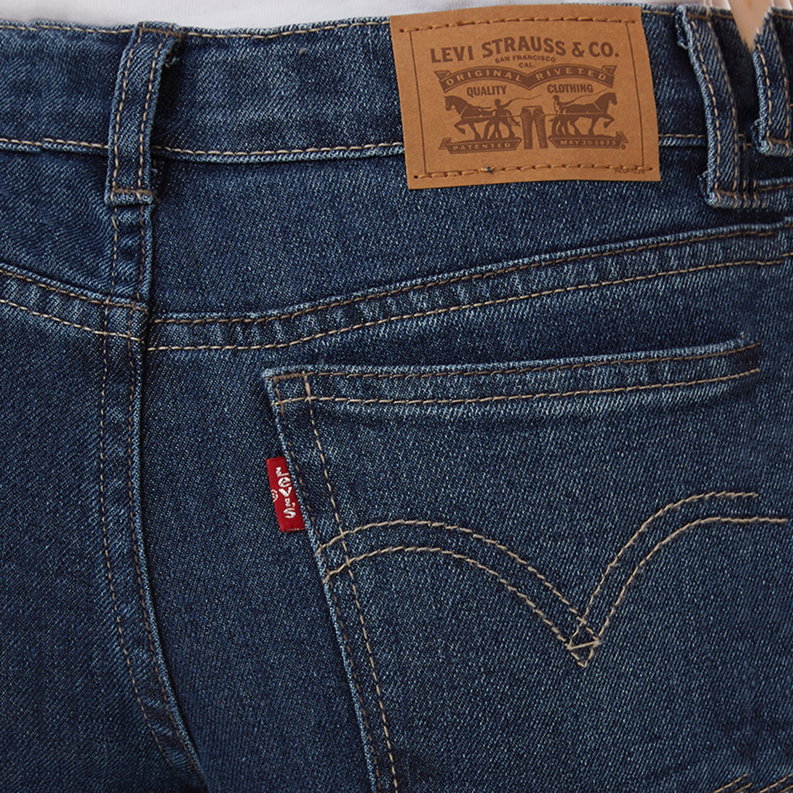 Levi's Girls Blue Solid Pocket Detail Jeans-girls-clothing-bottoms-jeansandjeggings-image-3