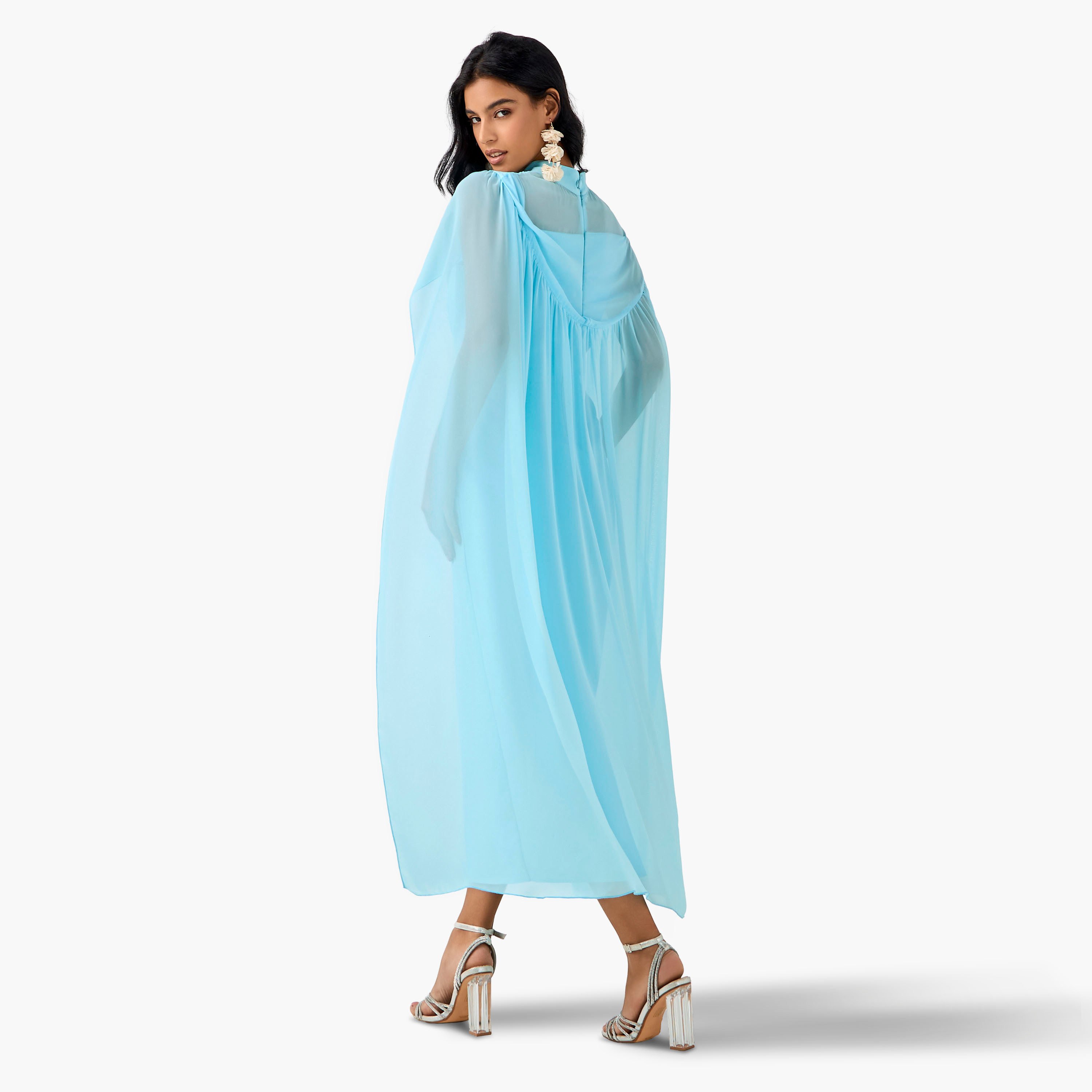 فستان ماكسي كيب بوليستر بزخارف زهور وياقة عالية من جولدن آبل-women-clothing-dresses-image-9