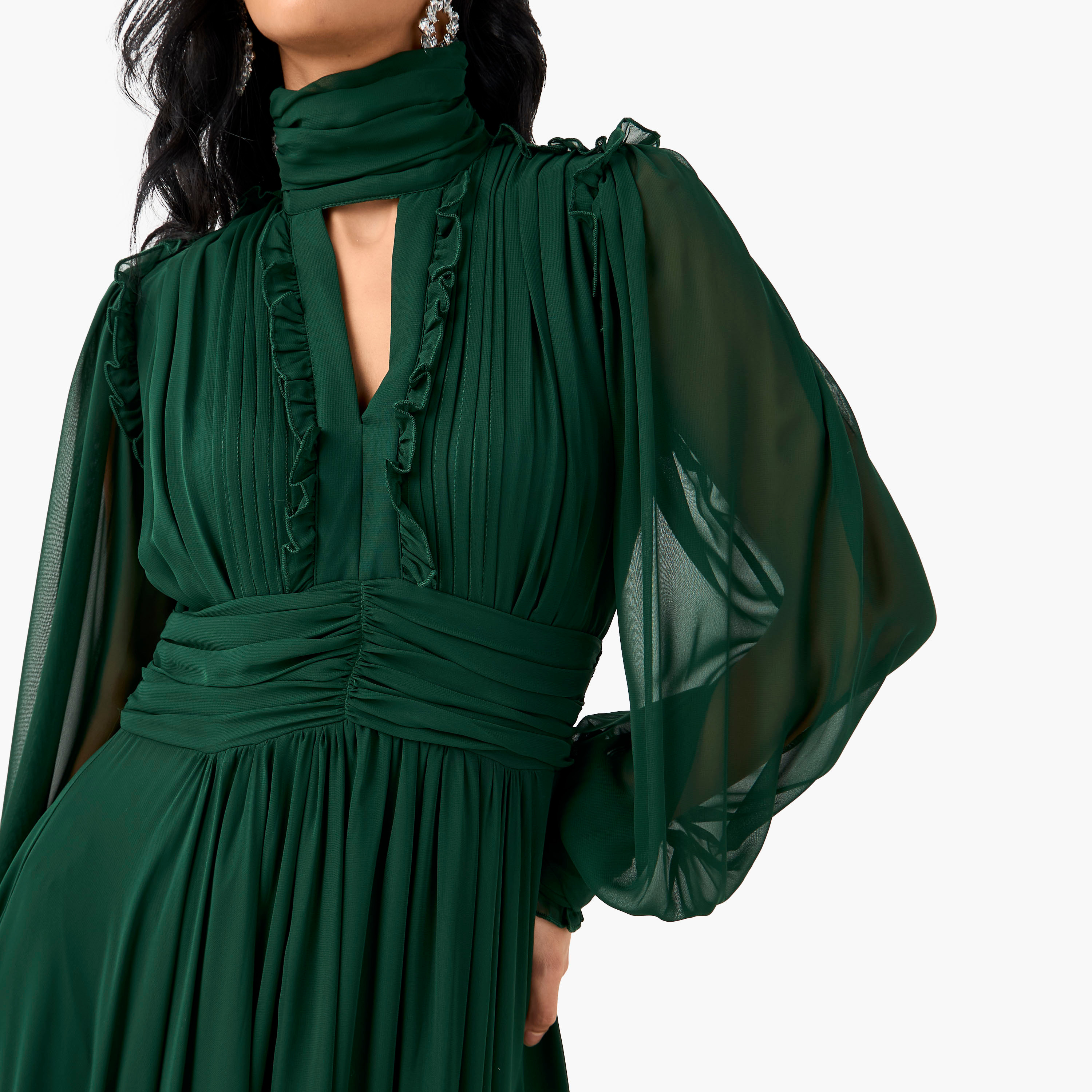 فستان ماكسي بوليستر بثنايا وكشكش وياقة عالية من جولدن أبل-women-clothing-dresses-image-5