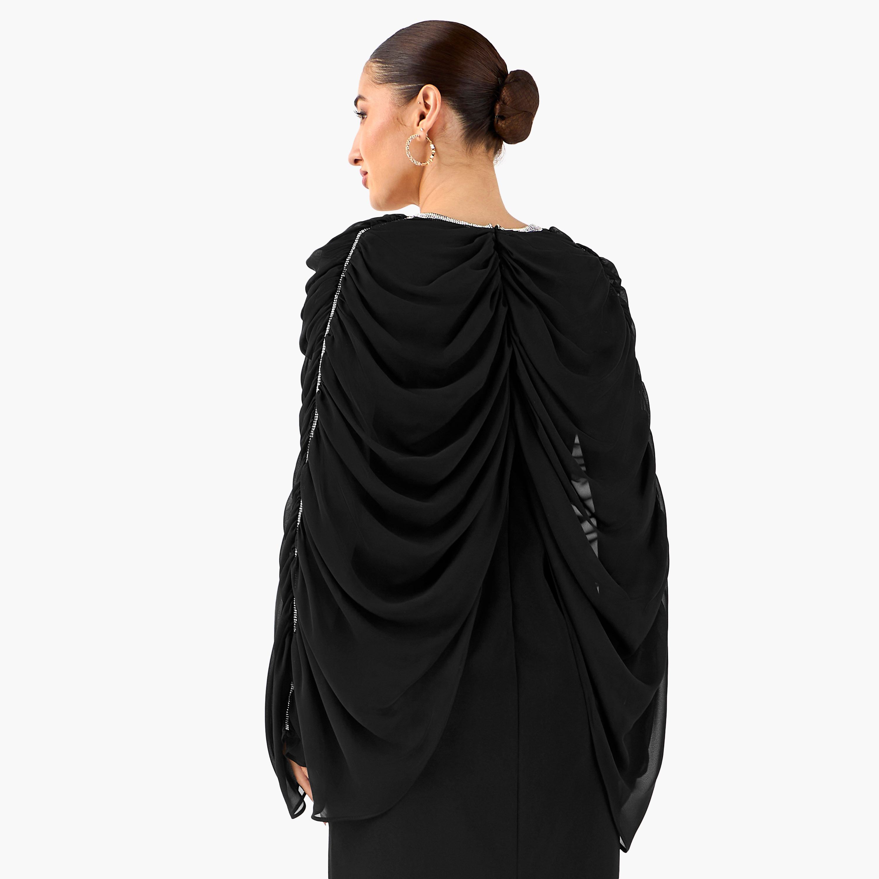 فستان ماكسي بوليستر بكسرات وياقة V من غولدن آبل-women-clothing-dresses-image-15