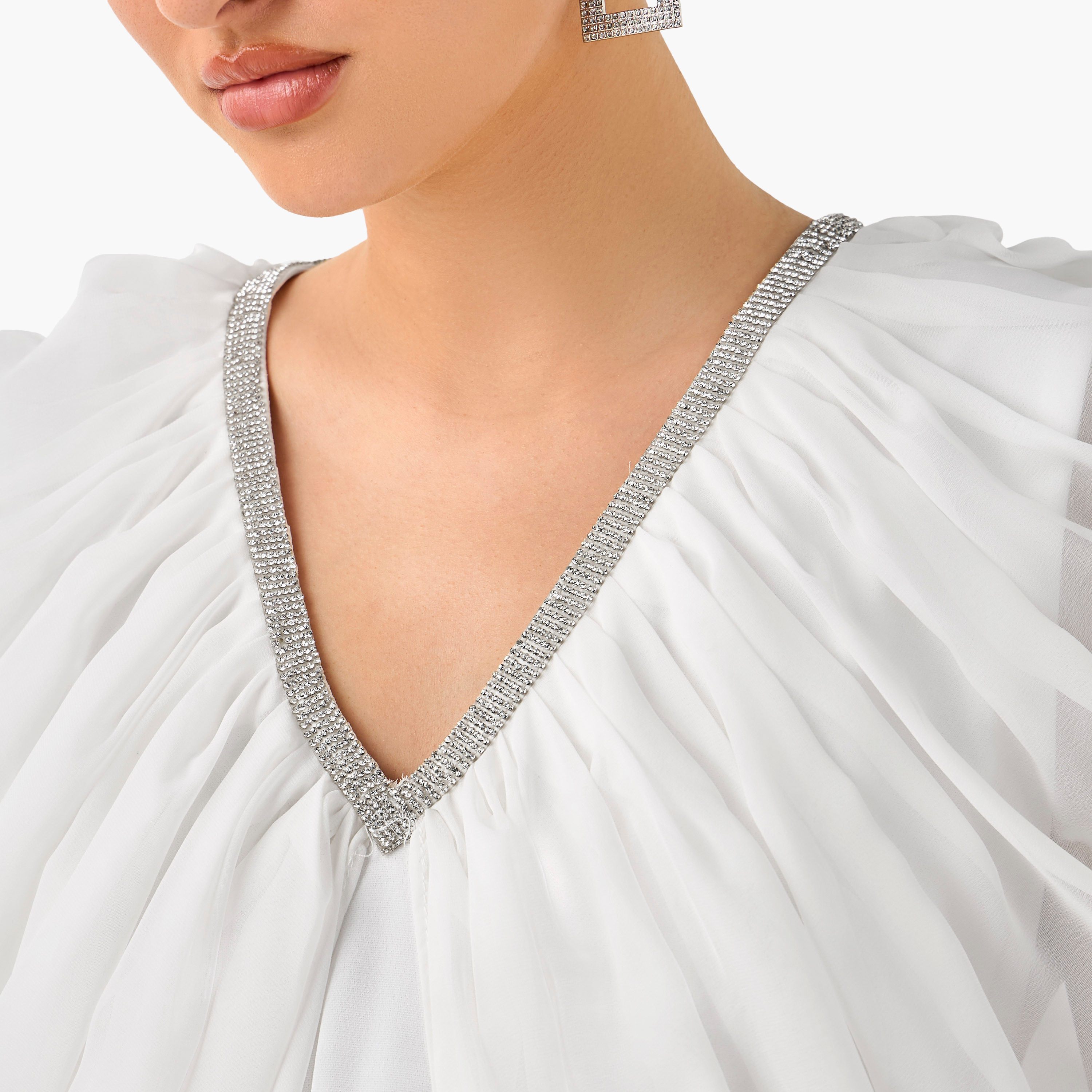 فستان ماكسي بوليستر بكسرات وياقة V من غولدن آبل-women-clothing-dresses-image-6