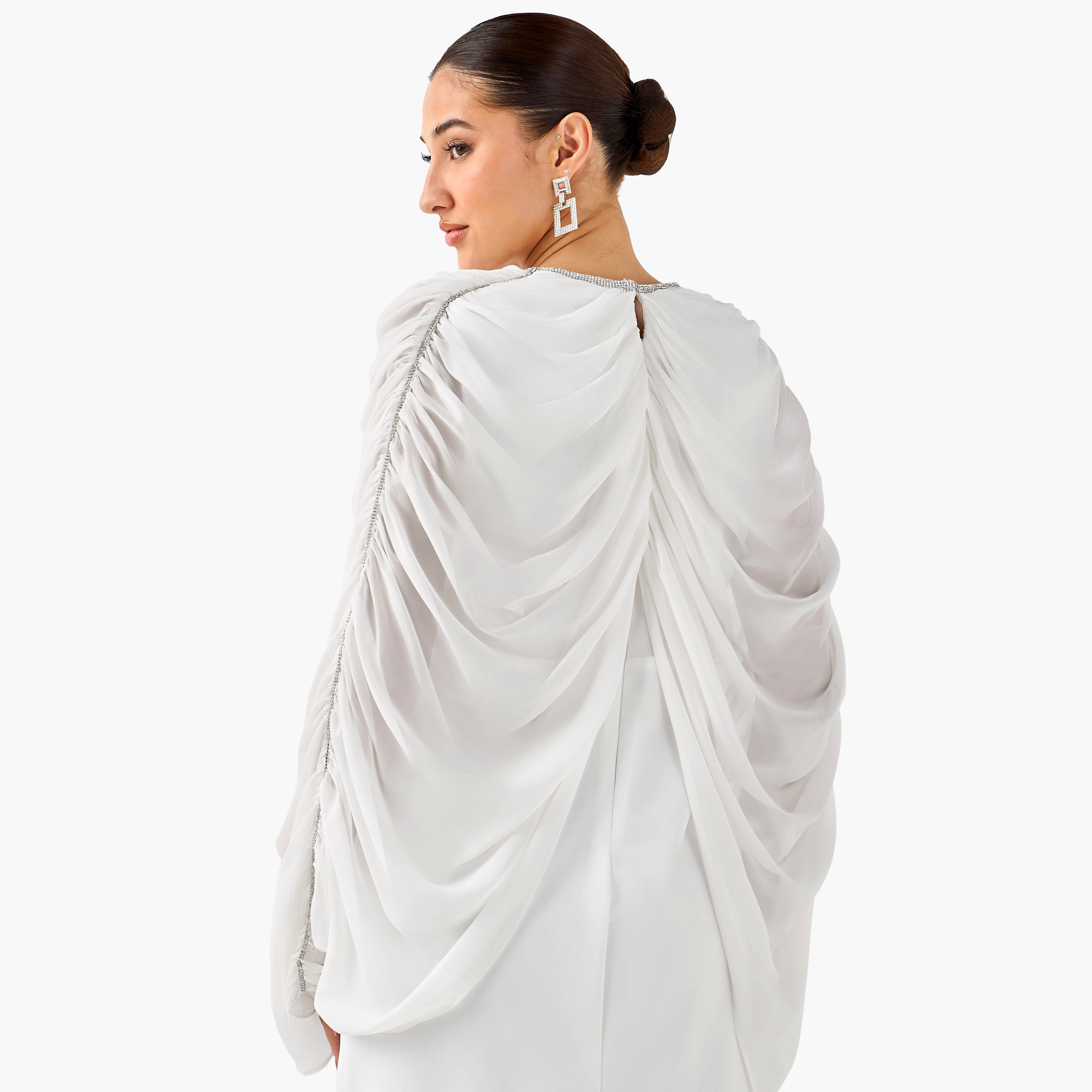 فستان ماكسي بوليستر بكسرات وياقة V من غولدن آبل-women-clothing-dresses-image-7