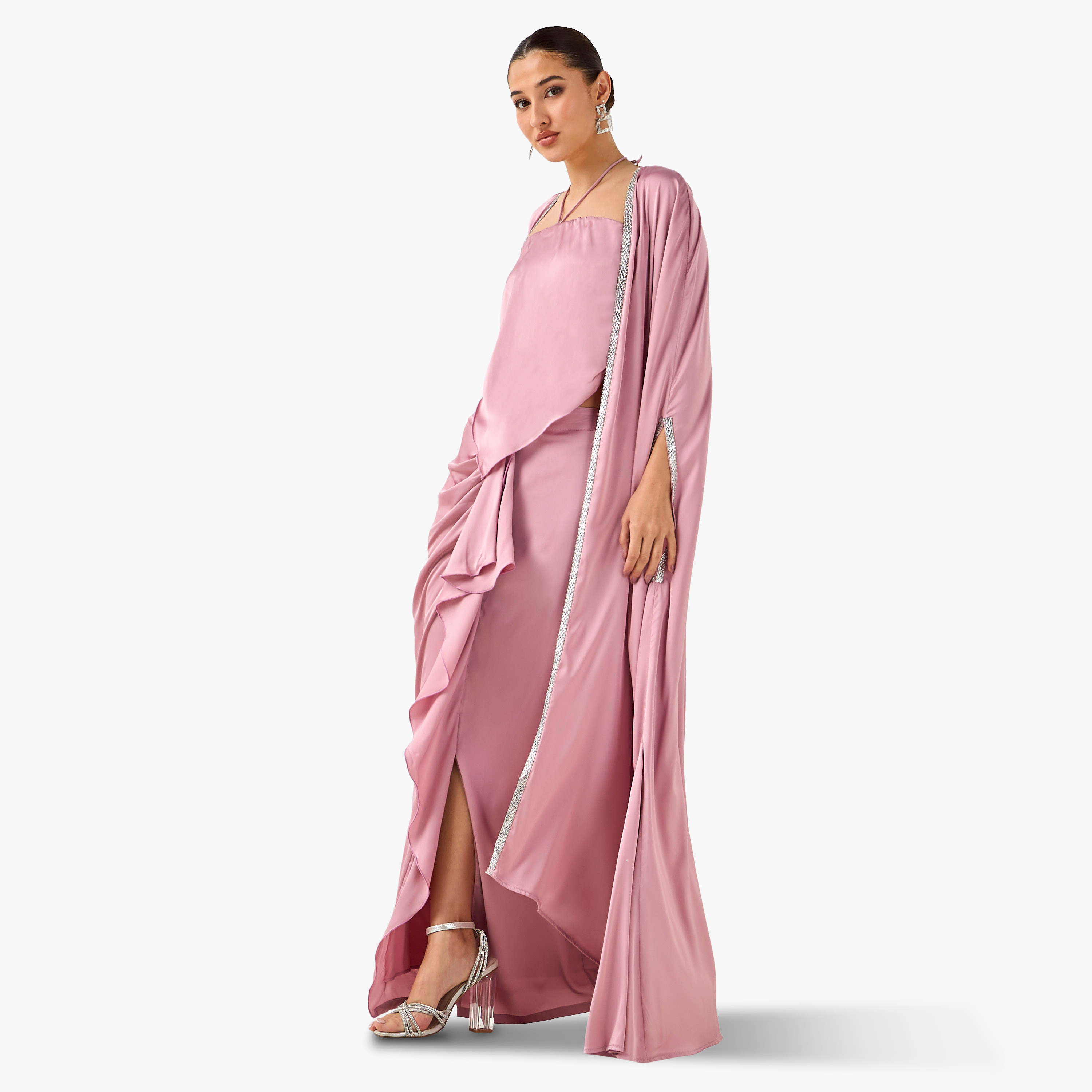 بلوزة هالتر مع تنورة كشكش وسترة شروج كيب من غولدن آبل-women-clothing-dresses-image-20