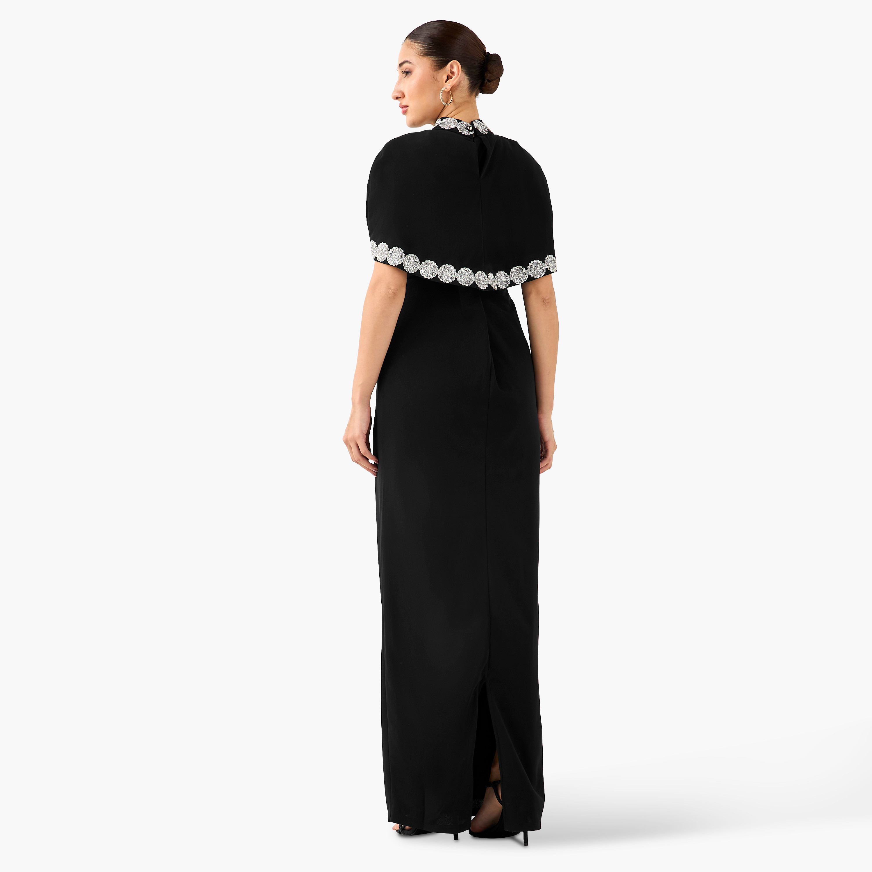 فستان ماكسي بوليستر بوديكون مزين مع رداء من غولدن آبل-women-clothing-dresses-image-5