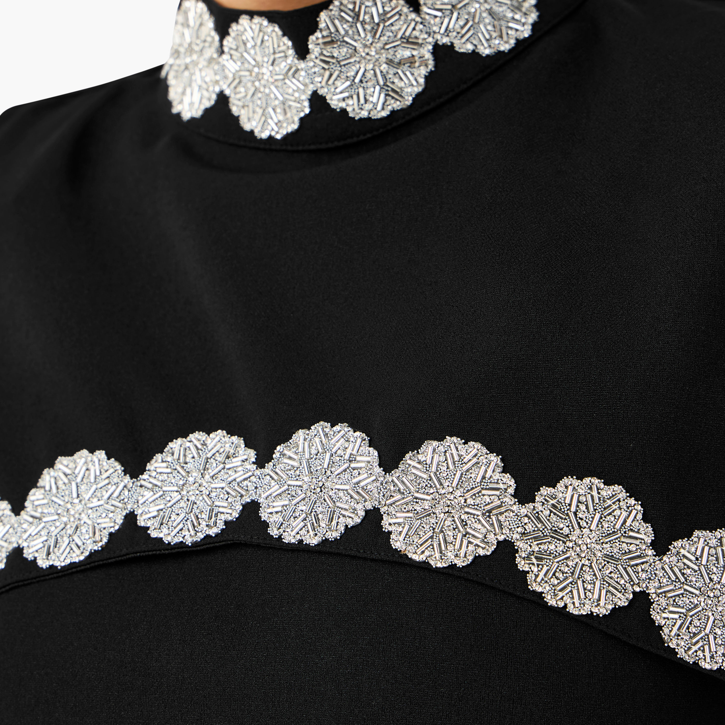 فستان ماكسي بوليستر بوديكون مزين مع رداء من غولدن آبل-women-clothing-dresses-image-7