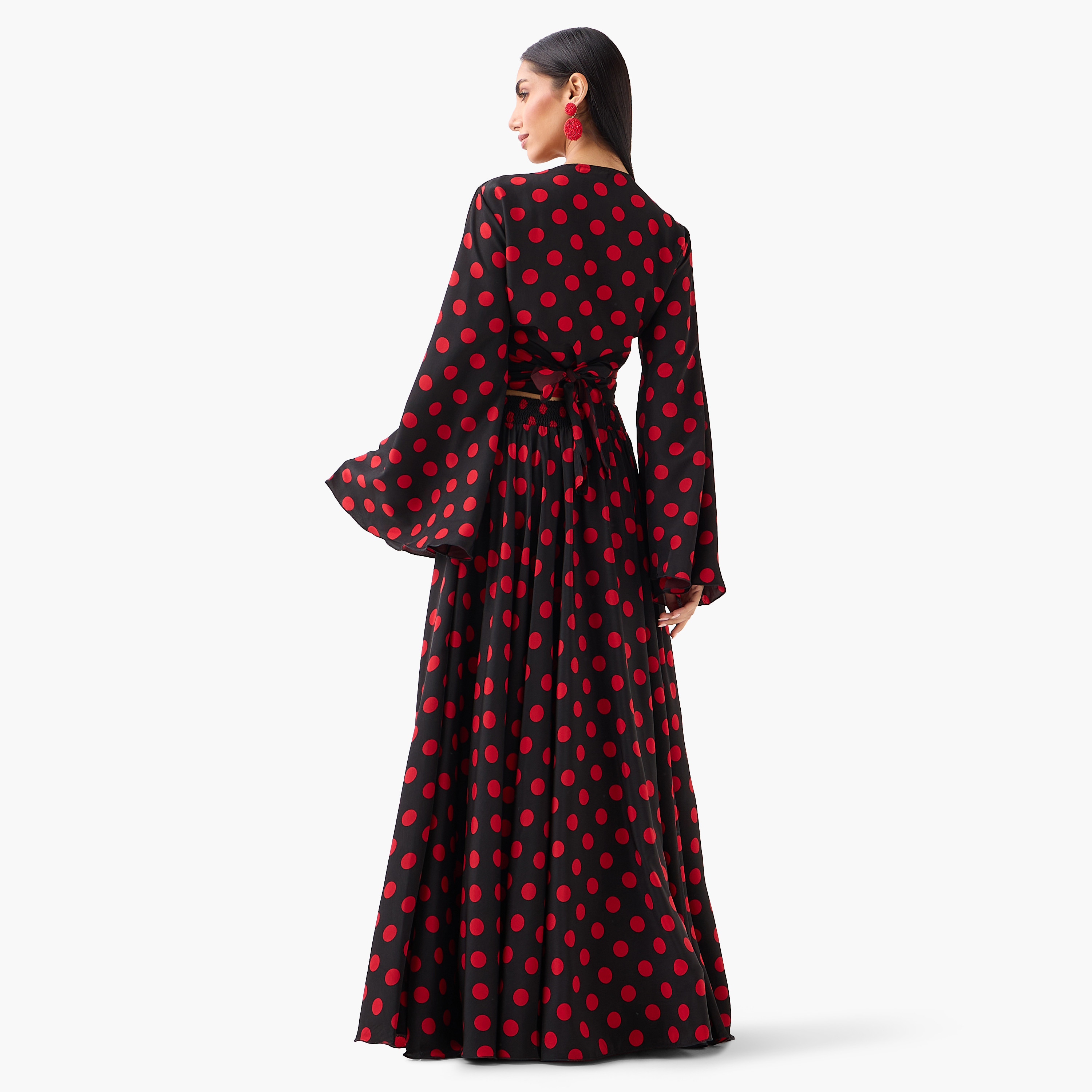 طقم نسائي مكون من بلوزة وتنورة بنقشة "بولكا دوت" وأكمام واسعة من غولدن أبل-women-clothing-coordsets-image-5