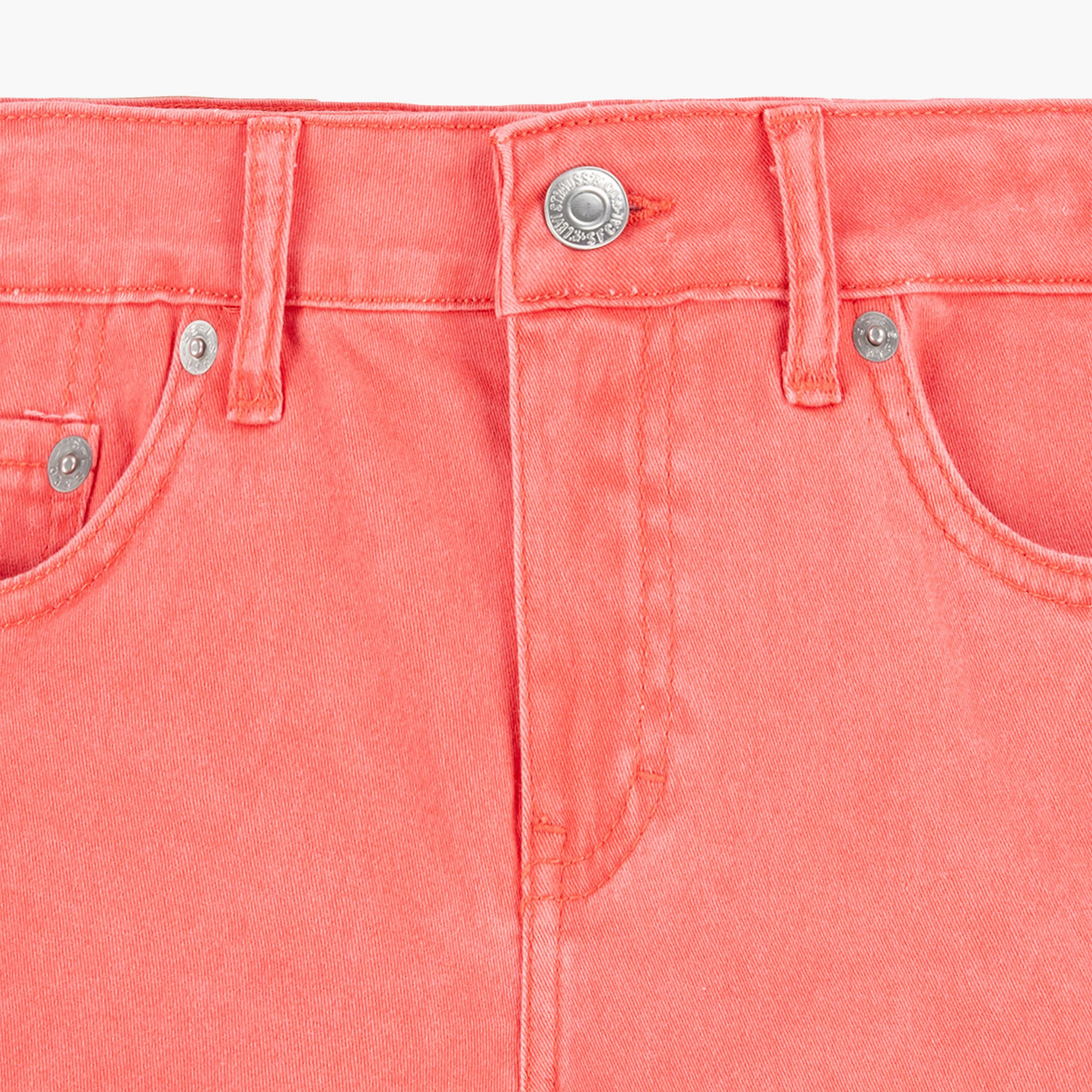 شورت سادة بزر إغلاق وجيوب من ليفايز-girls-clothing-bottoms-shorts-image-5
