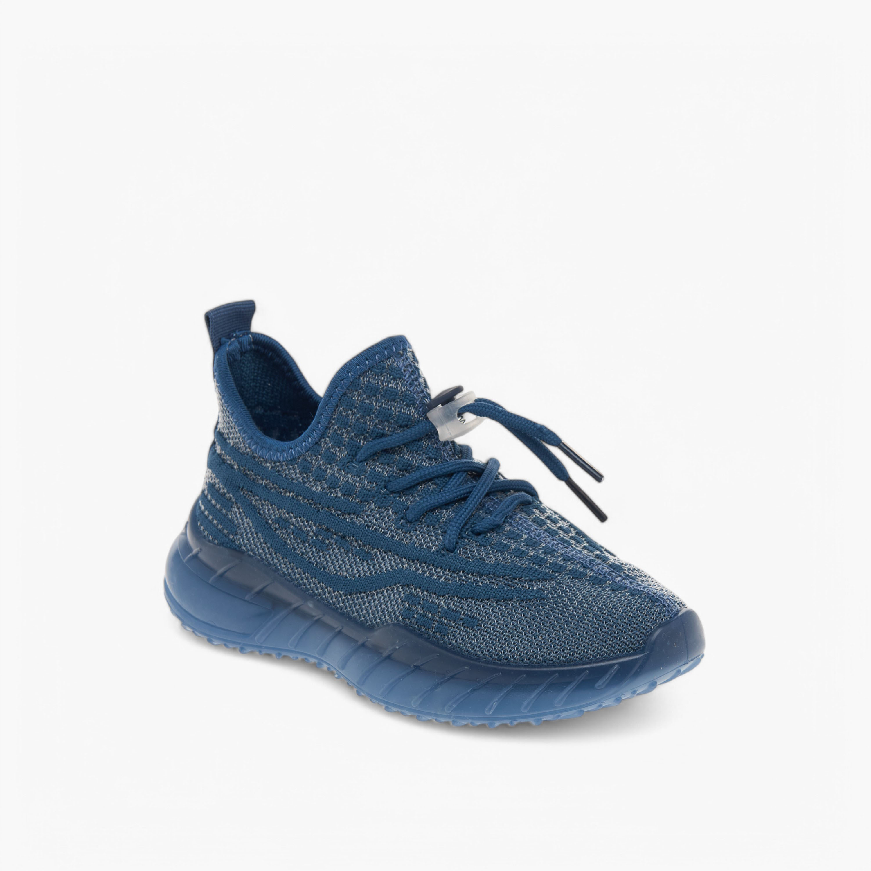 حذاء رياضي برباط إغلاق ولون موحد من أوكلان من شو إكسبريس-sports-boys-shoes-image-2