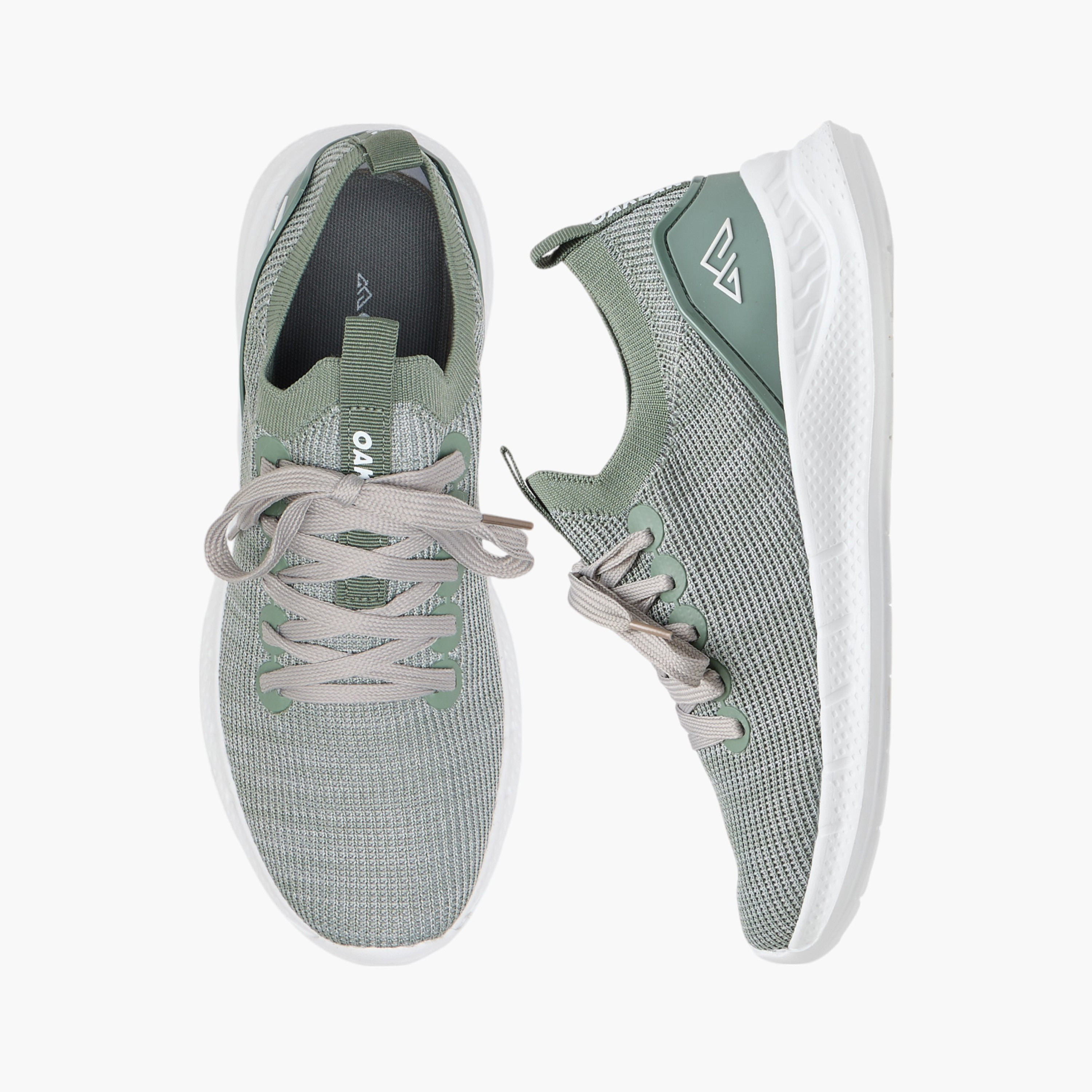 حذاء رياضي بارز الملمس برباط إغلاق من أوكلان من شو إكسبريس-sports-women-shoes-image-1