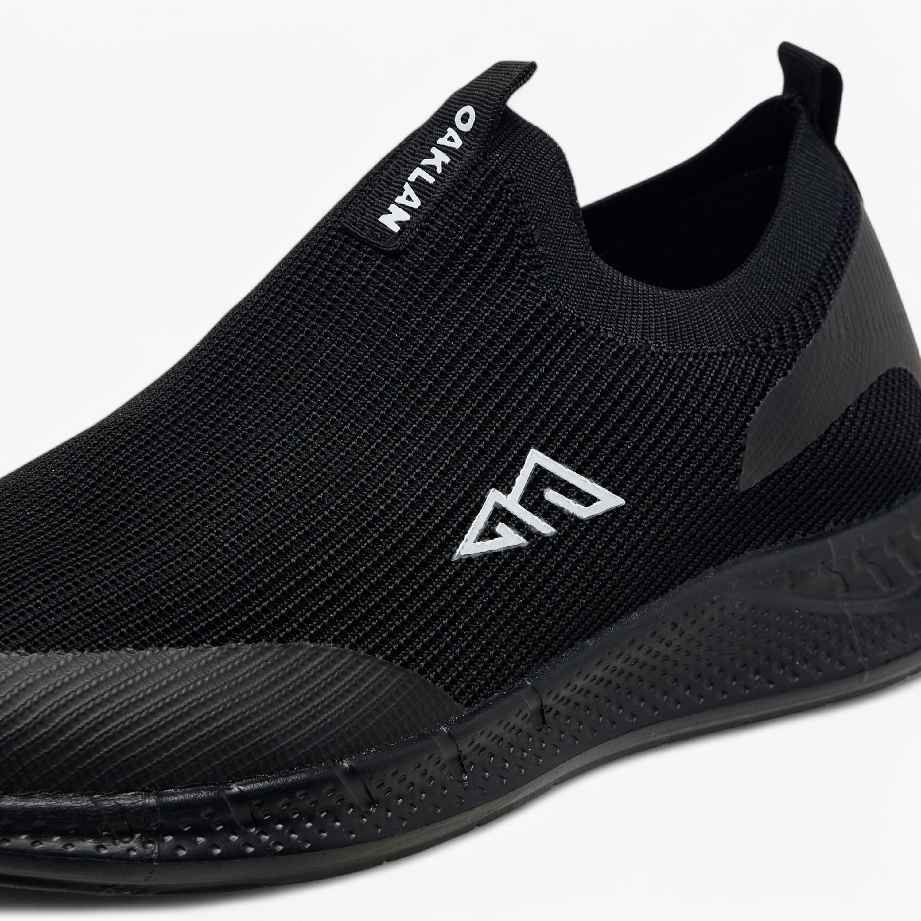 حذاء سهل الارتداء بطبعات شعار من أوكلاند من شو إكسبريس-sports-men-shoes-image-4