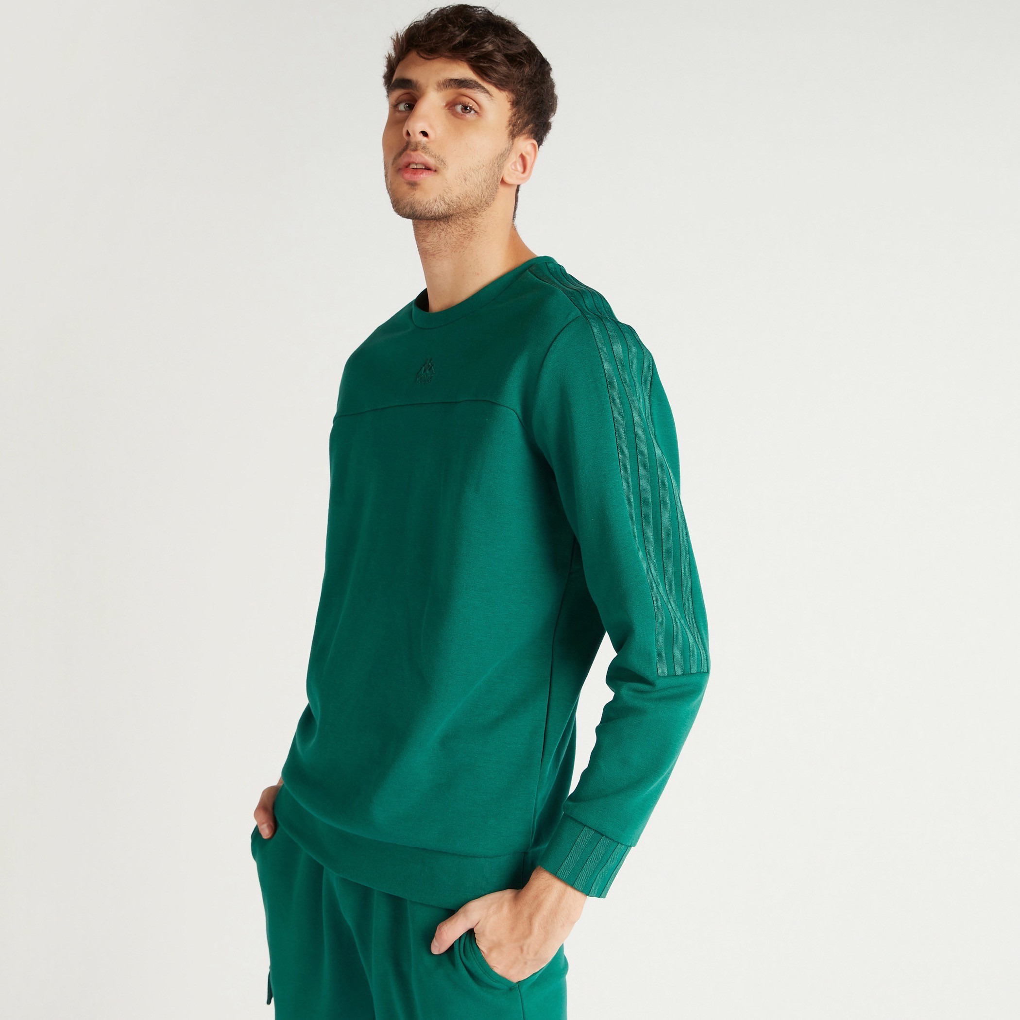 Buy Men s Kappa Solid Sweatshirt with Long Sleeves Online Centrepoint Oman