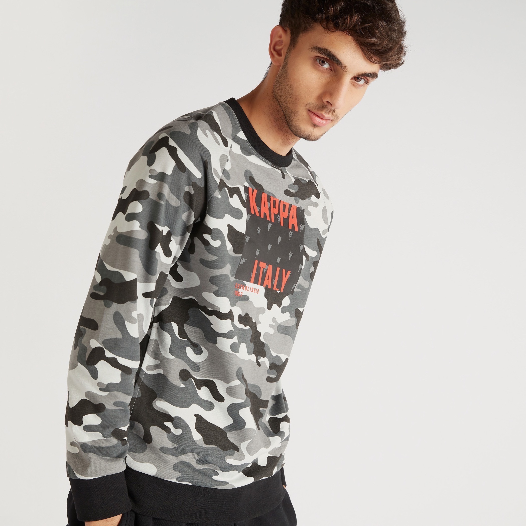 Camo store print sweatshirt