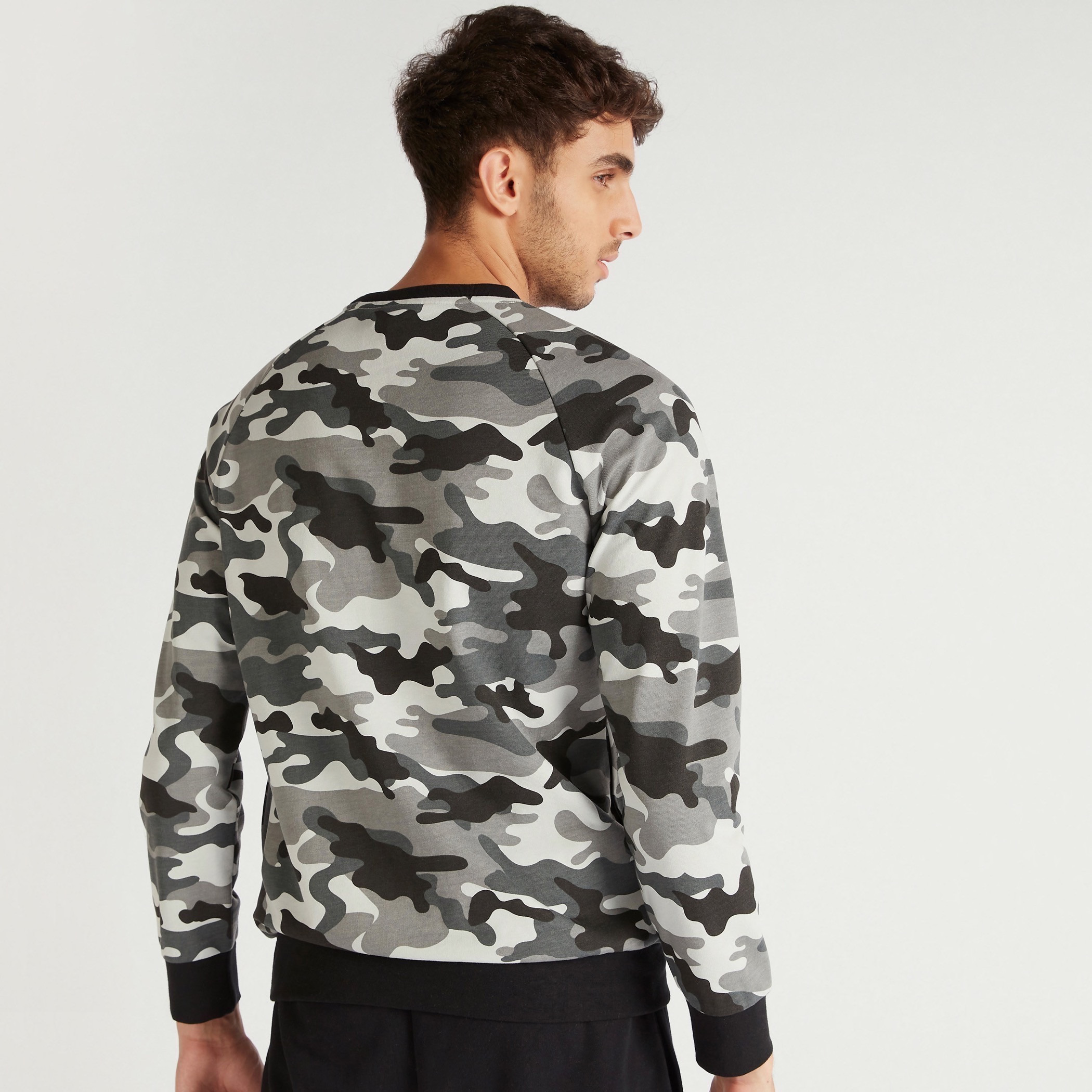 Camo store print sweatshirt