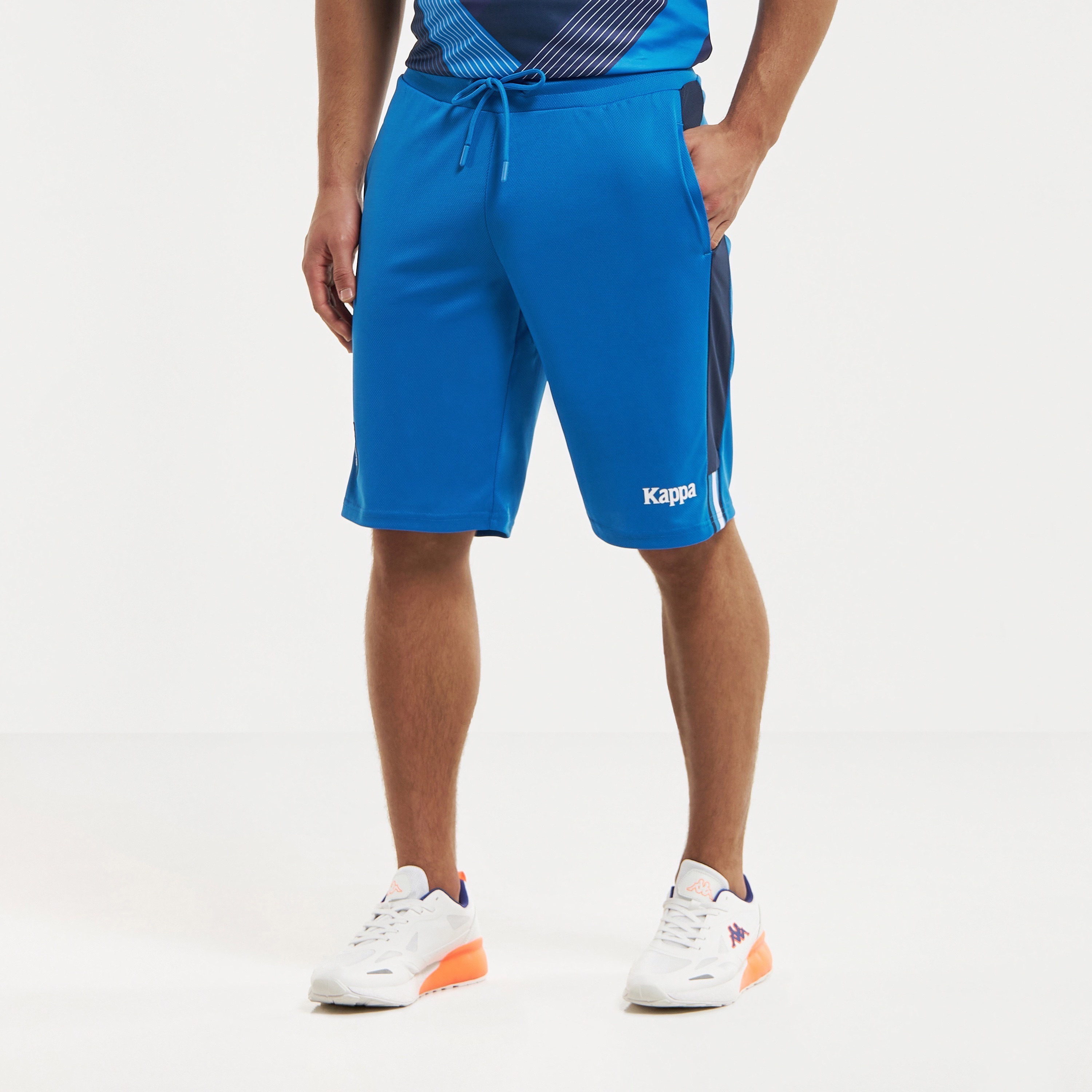 Football training shorts top with pockets