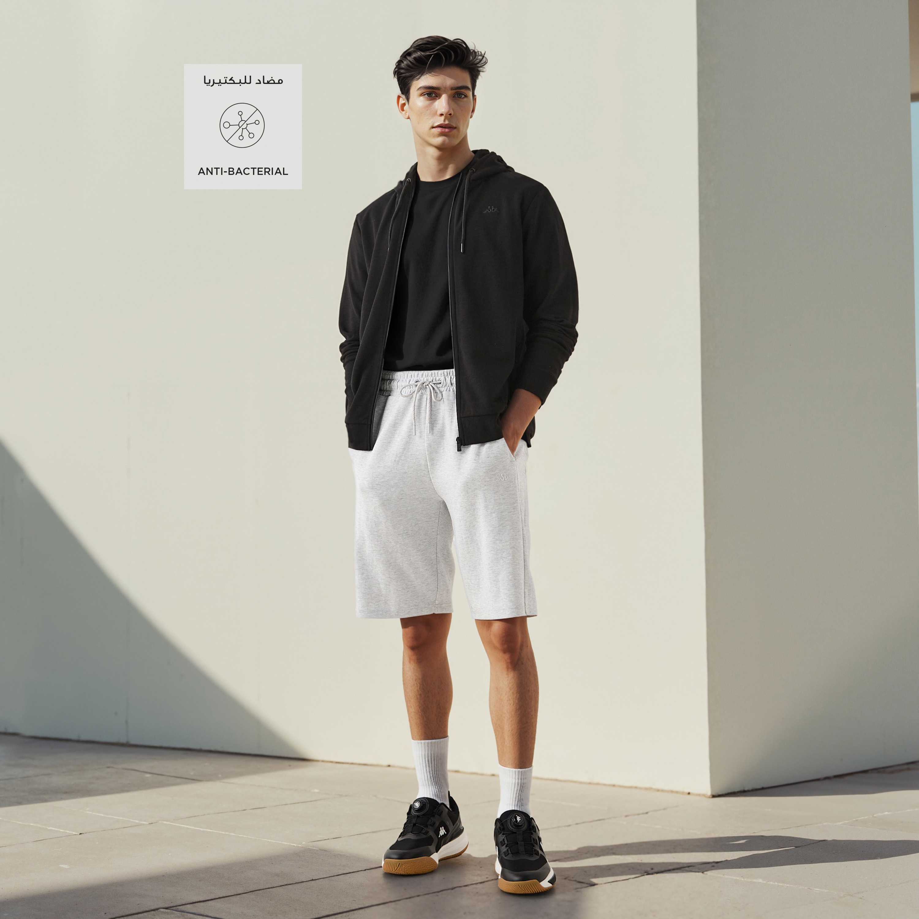 شورت بقصّة عادية ورباط إغلاق وجيوب من كابا-men-clothing-bottoms-shorts-image-2