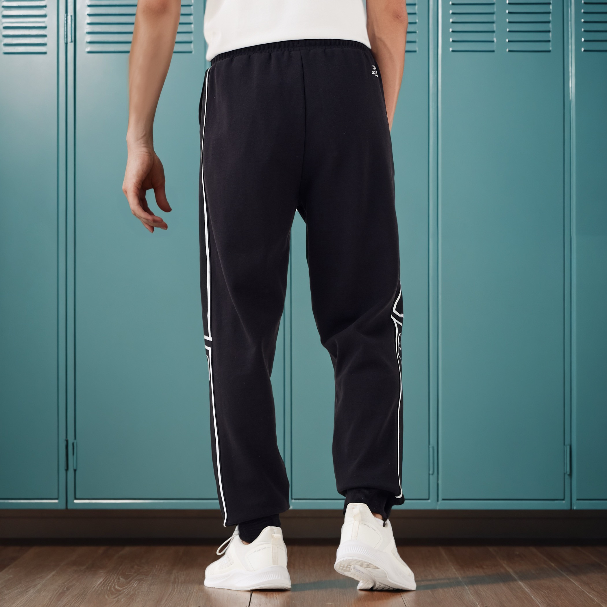 Kappa Logo Print Joggers with Drawstring Closure-men-clothing-sportswearandactivewear-bottoms-joggers-image-3