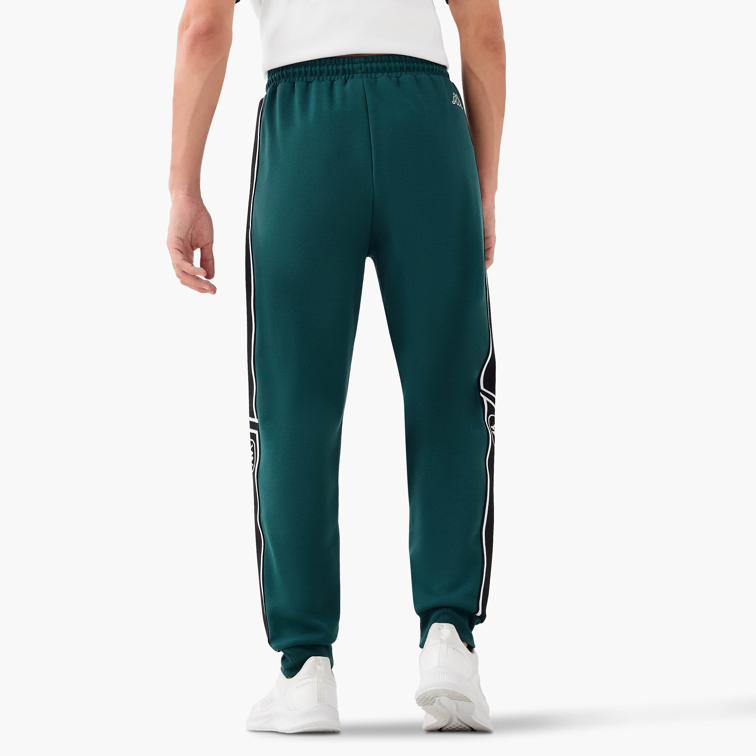 بنطلون رياضي بطبعات شعار ورباط إغلاق من كابا-men-clothing-sportswearandactivewear-bottoms-joggers-image-8