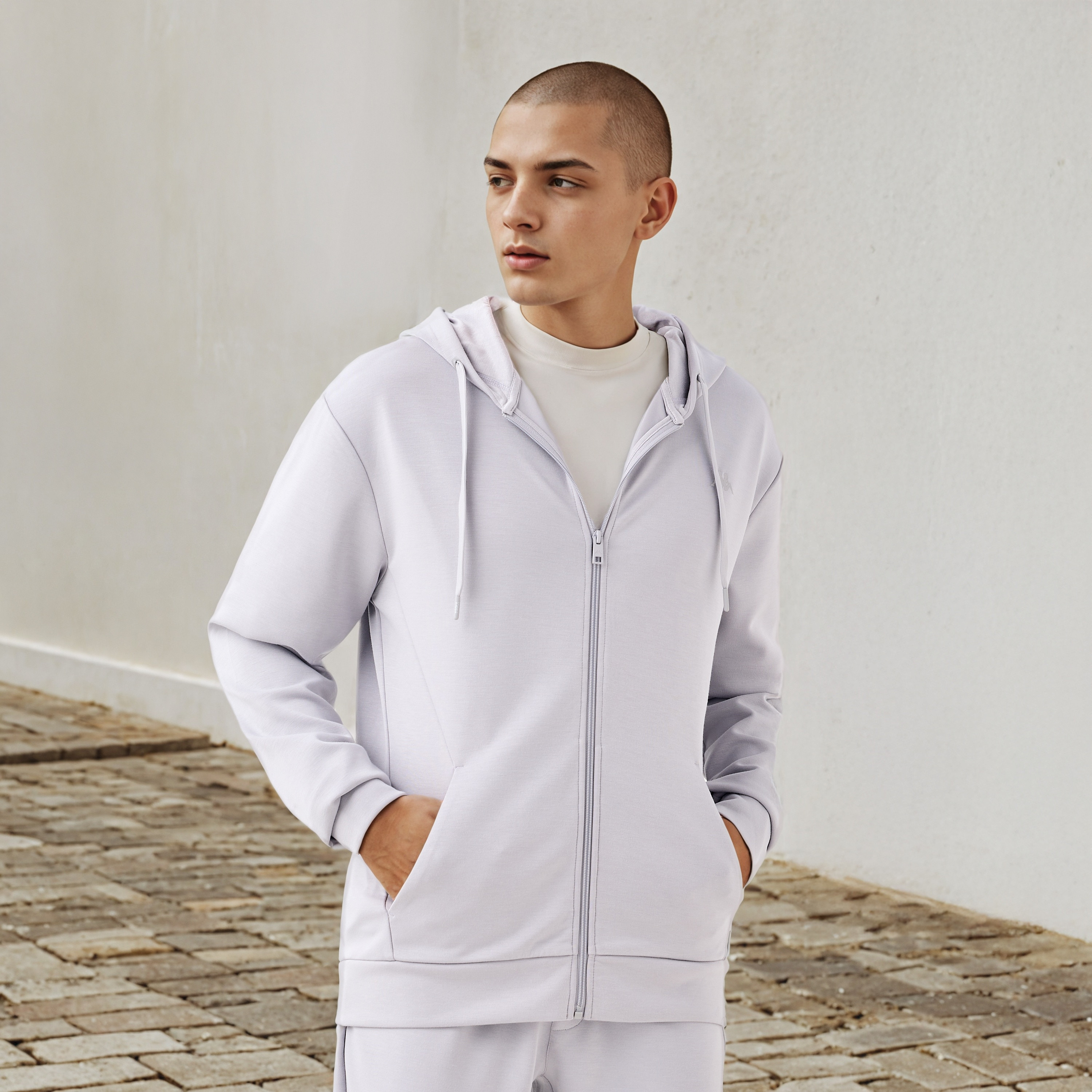 هودي بجيوب من كابا-men-winterwear-hoodiesandsweatshirts-image-6