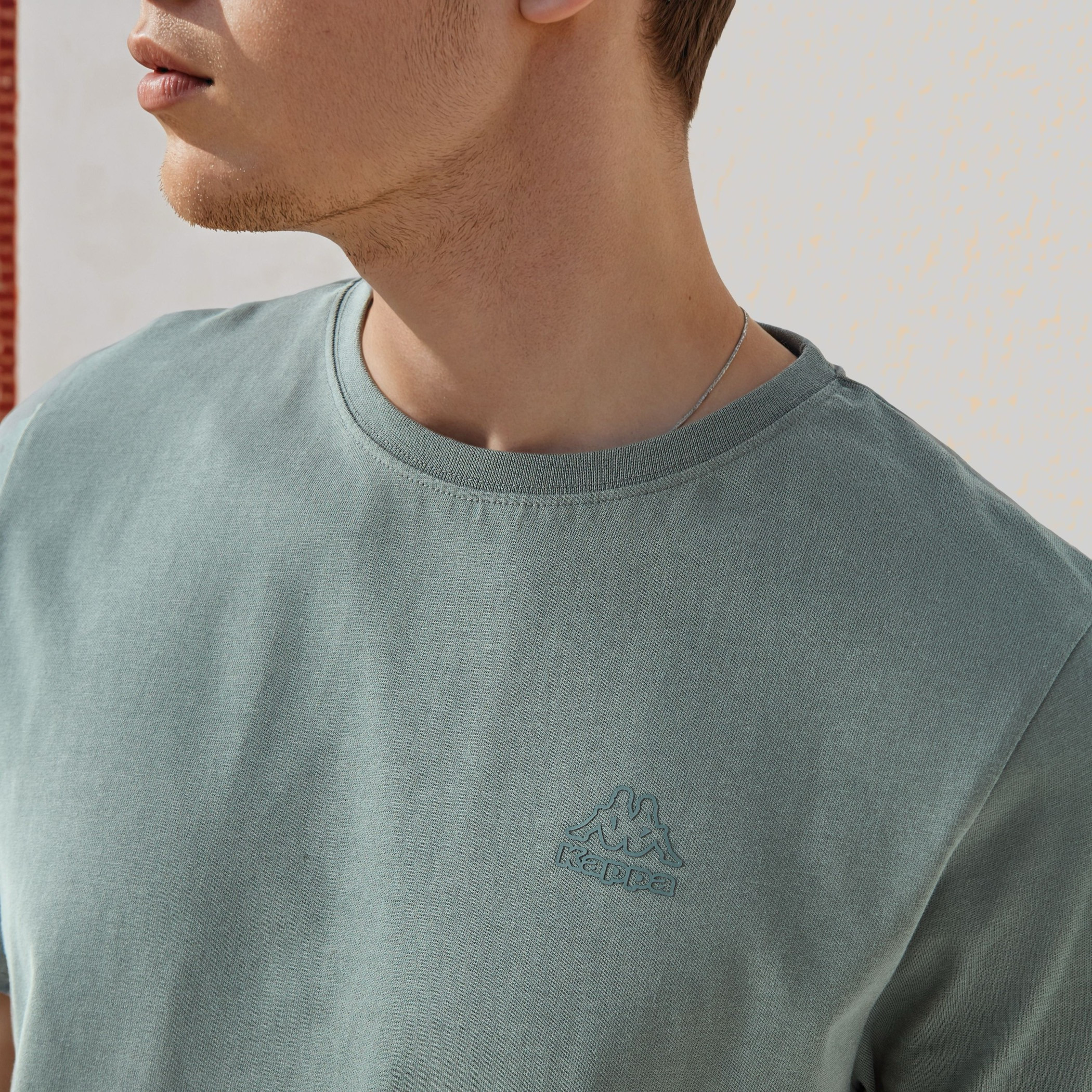 Kappa Regular Fit T-shirt-men-clothing-sportswearandactivewear-tshirtsandpolos-image-4