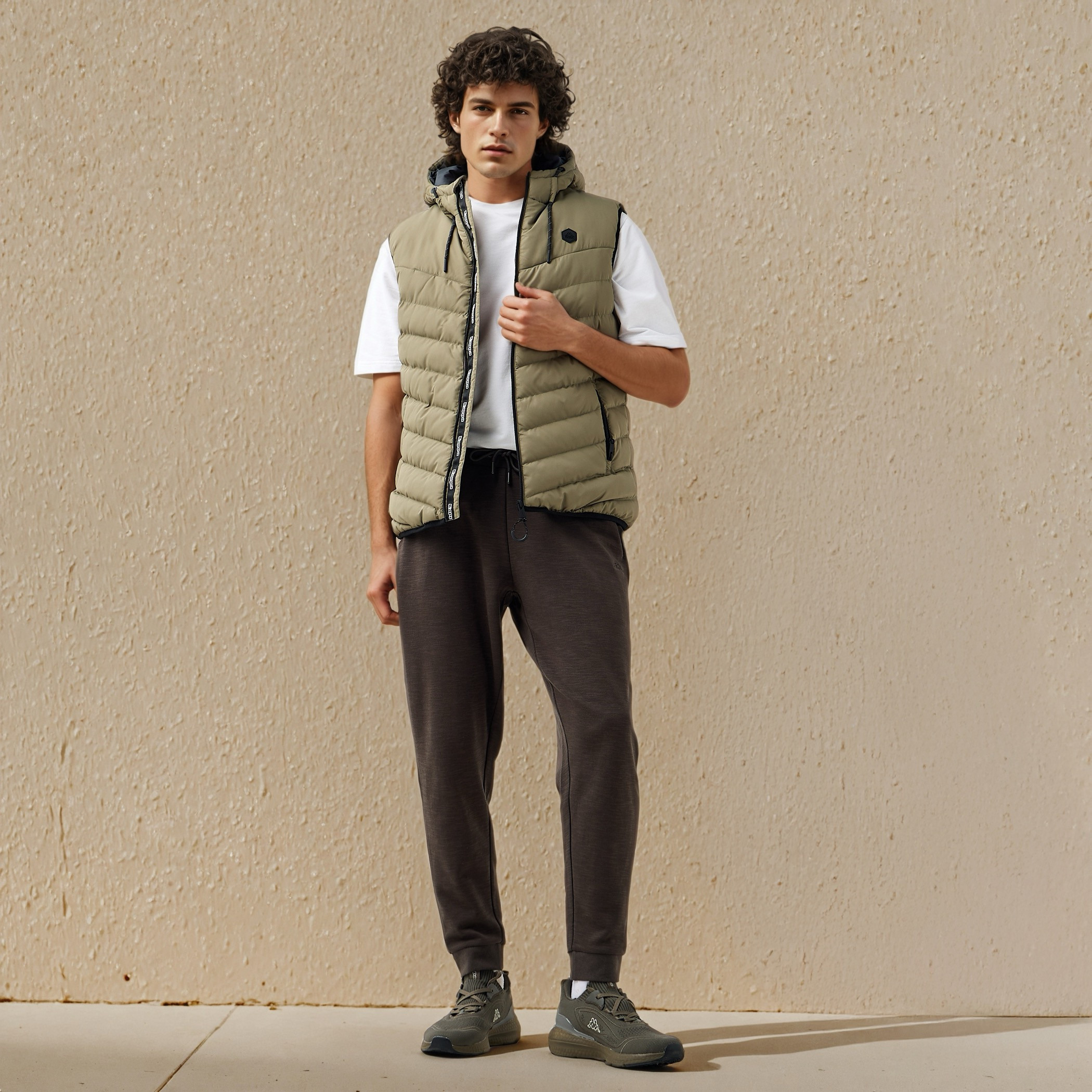 Kappa Men Sleeveless Hooded Puffer Gilet-men-clothing-jacketsandblazers-jackets-image-2