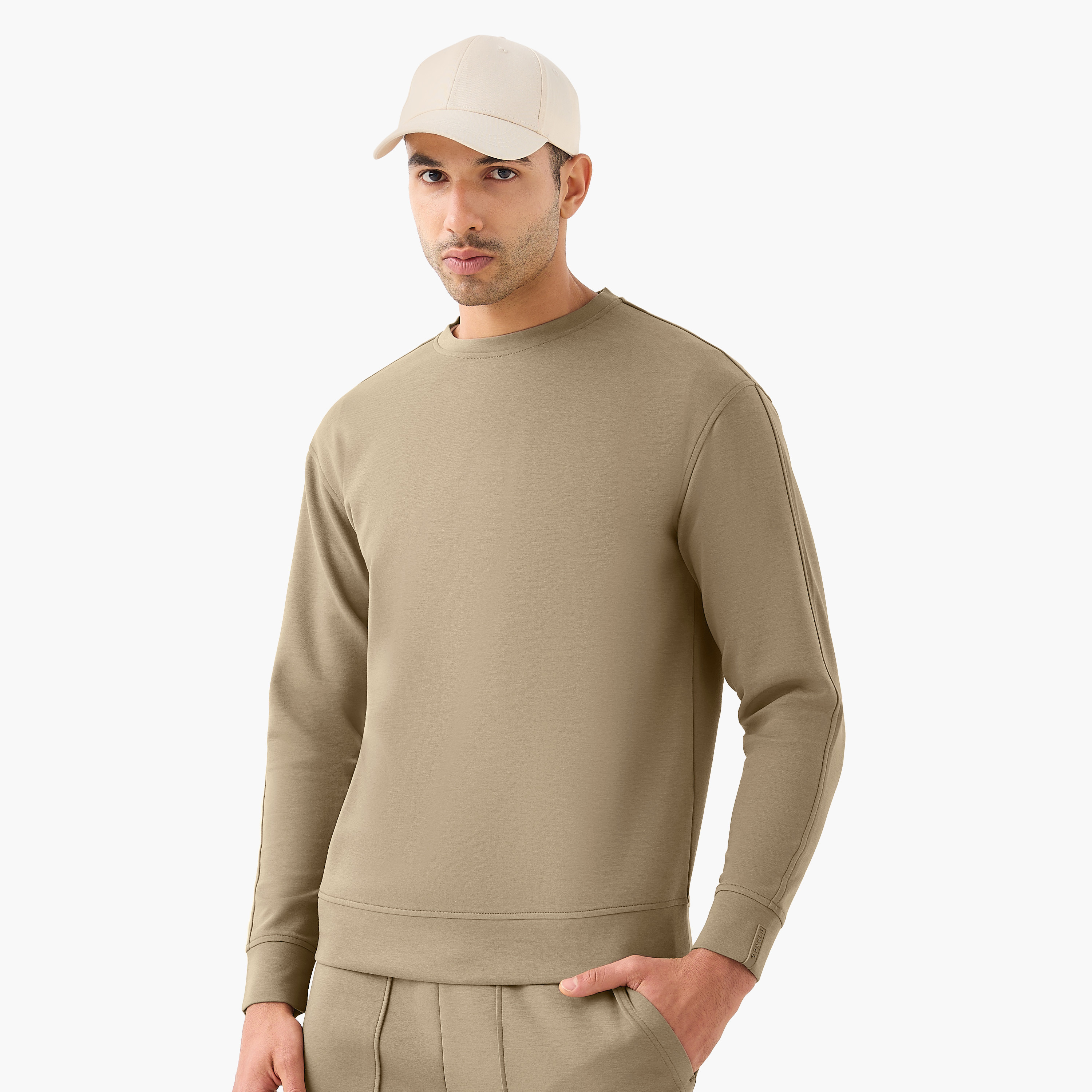 سويت شيرت للرجال من لوف بانغولين-men-winterwear-hoodiesandsweatshirts-image-5