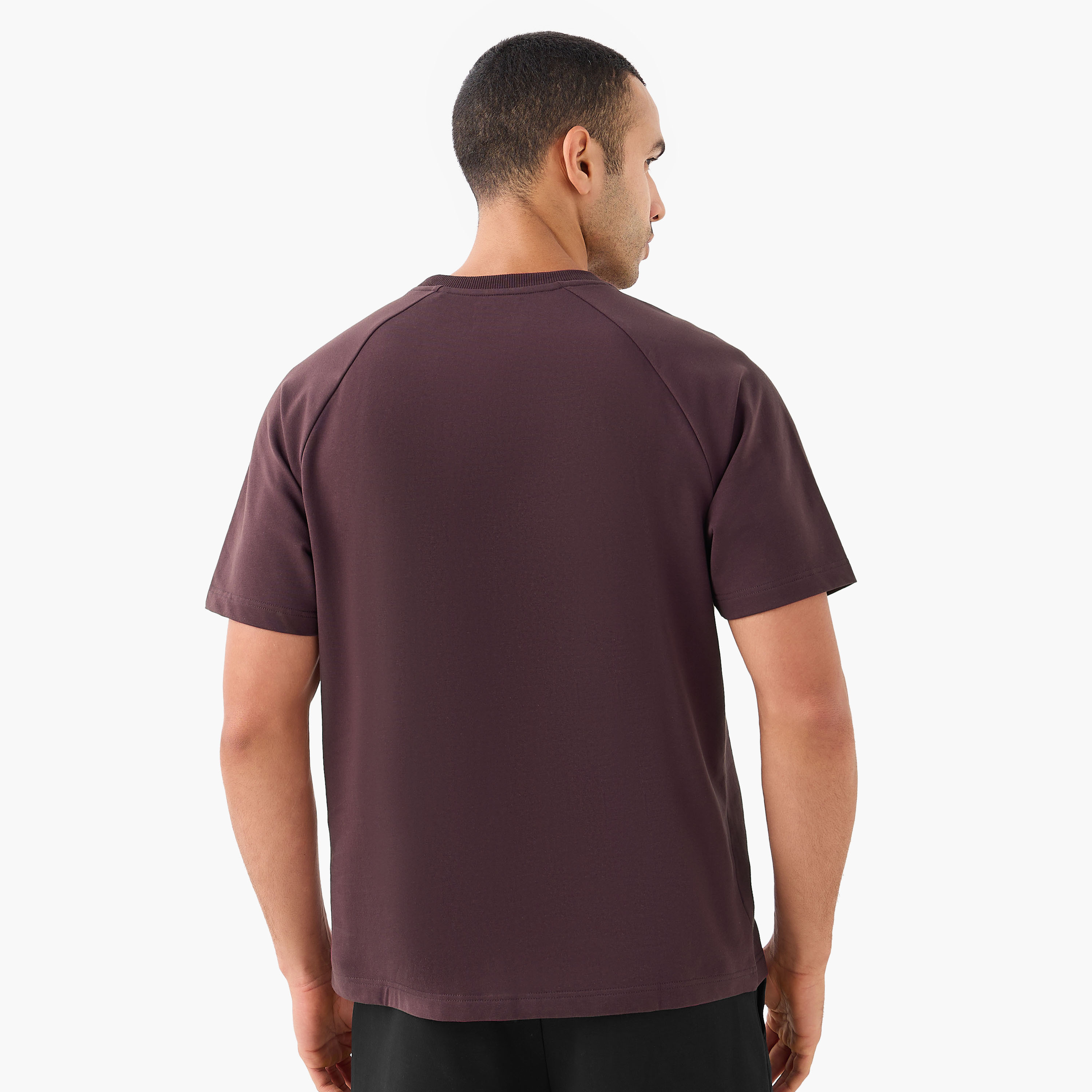 تيشيرت فضفاض بأكمام راجلان للرجال من لوف بانغولين-men-clothing-sportswearandactivewear-tshirtsandpolos-image-3