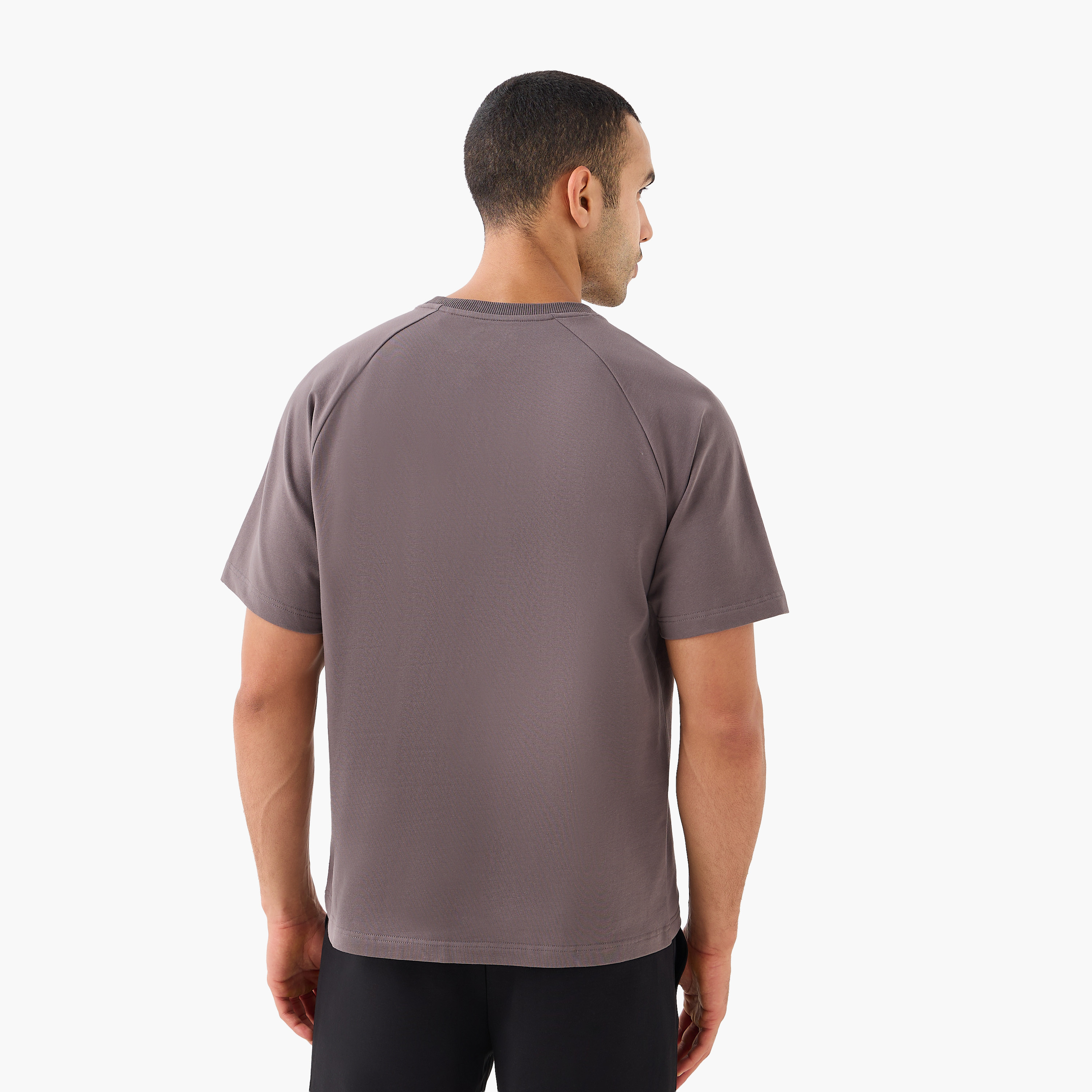 Love Pangolin Men Raglan Sleeves Oversized T-shirt-men-clothing-sportswearandactivewear-tshirtsandpolos-image-3