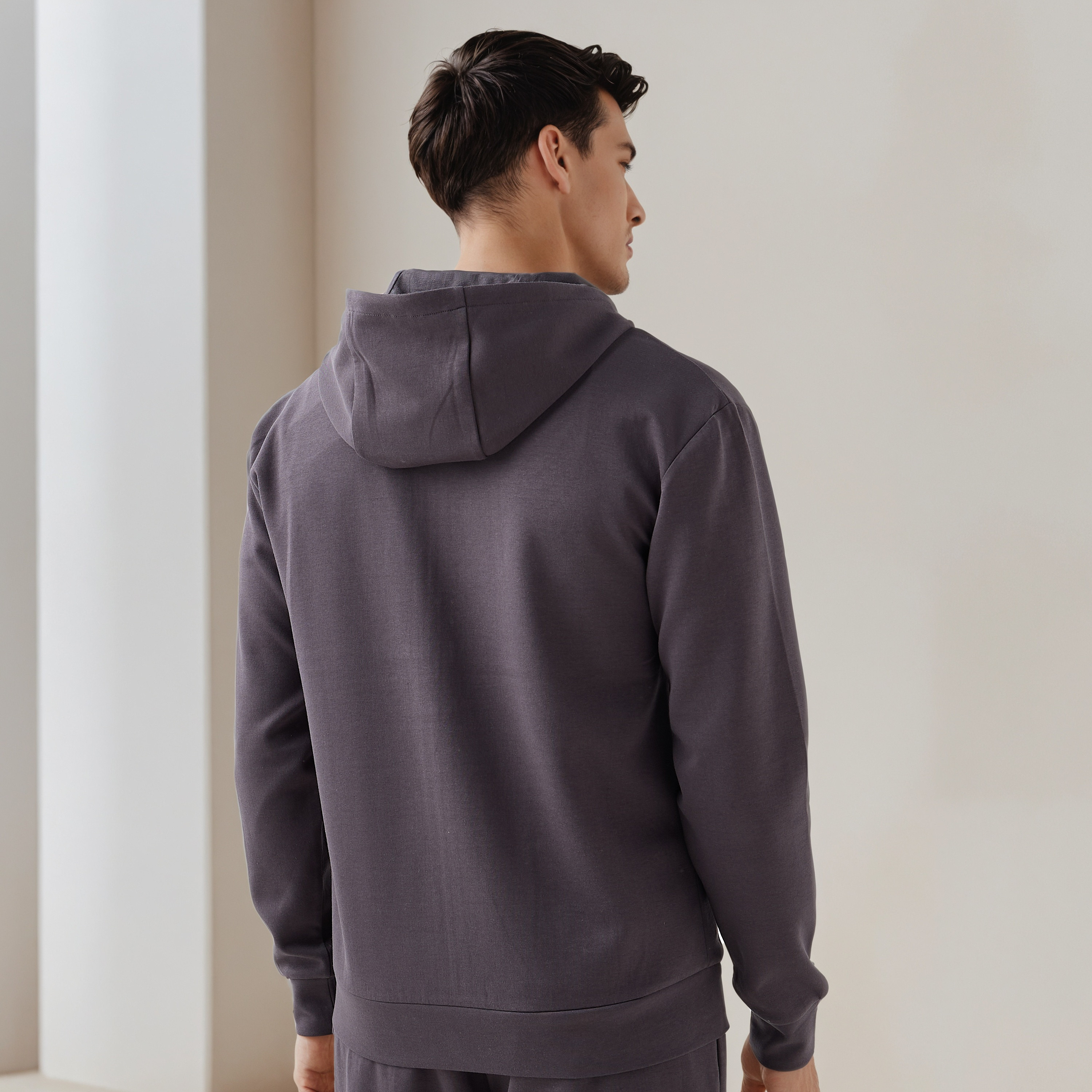 هودي للرجال من لوف بانغولين-men-winterwear-hoodiesandsweatshirts-image-3