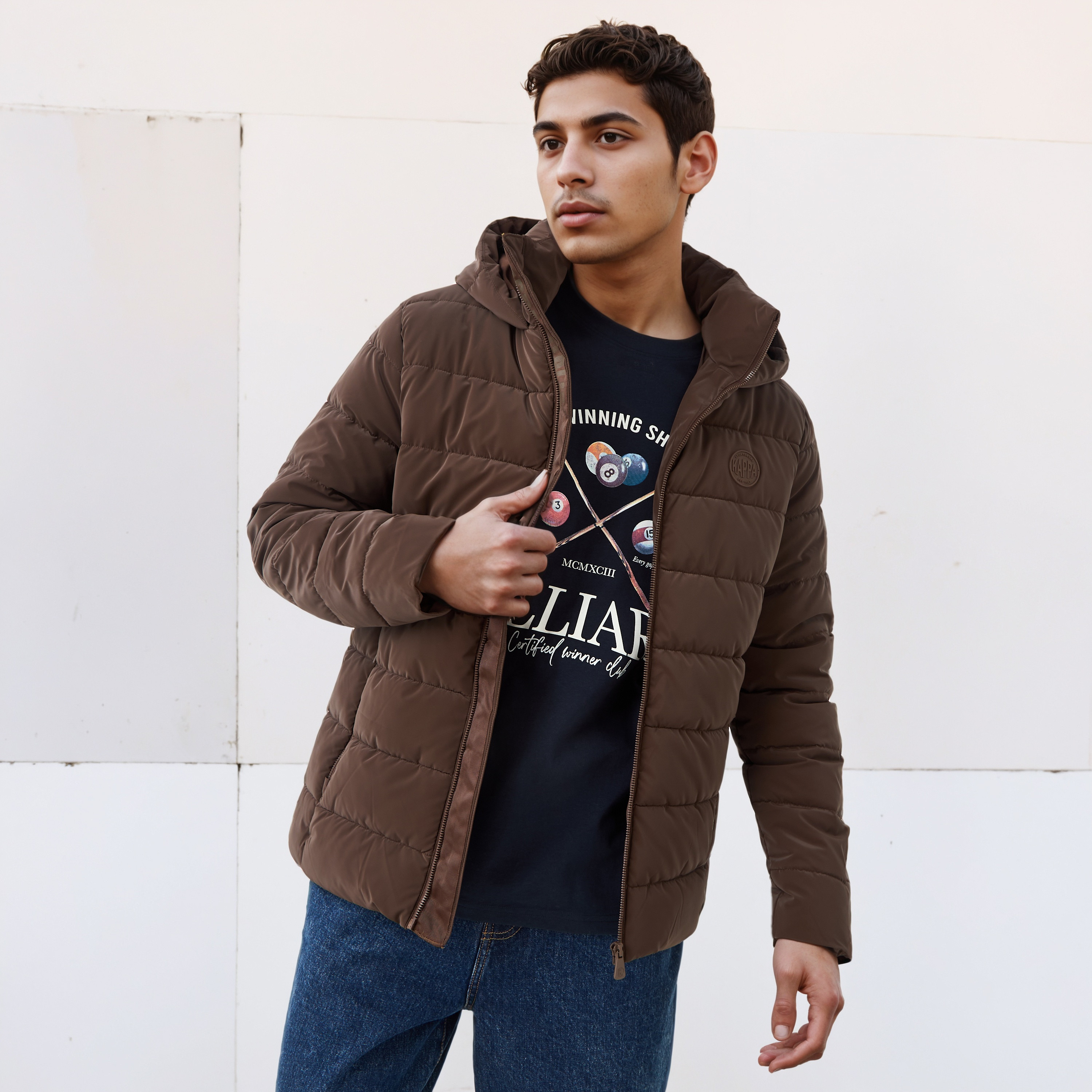 جاكيت منفوخ بقصّة عادية وقبعة للرجال من كابا-men-clothing-jacketsandblazers-jackets-image-1