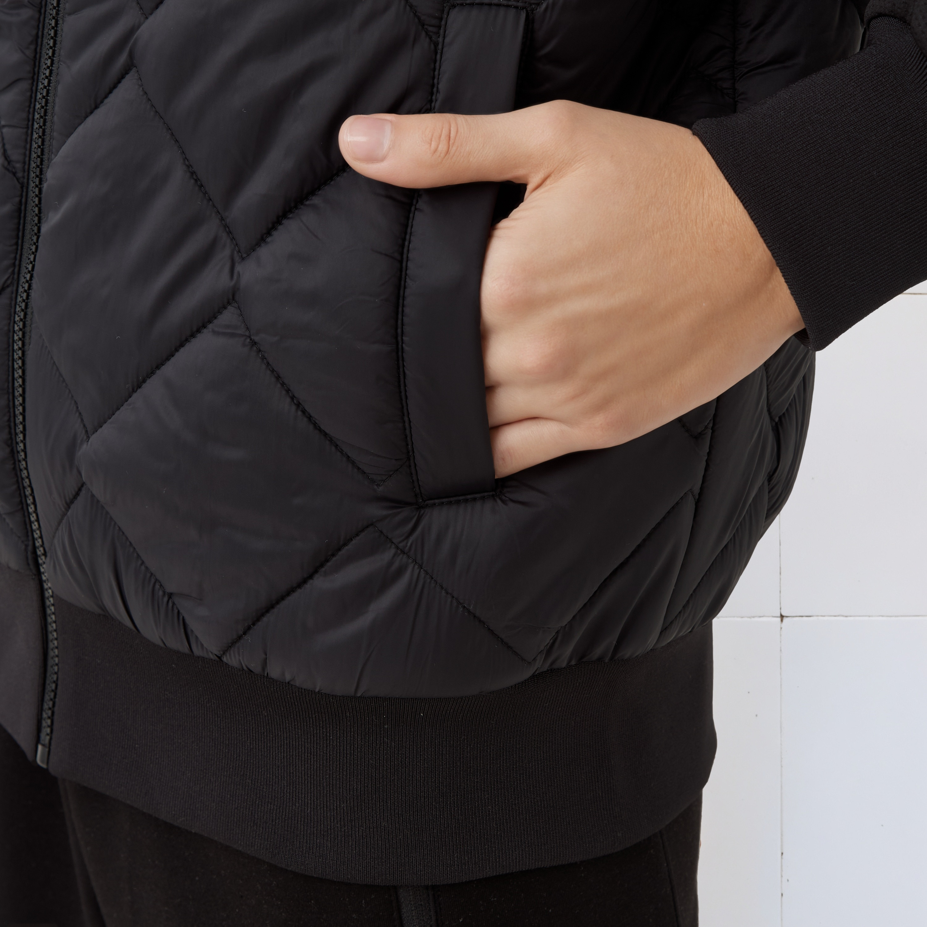 جاكيت مبطن بسحاب للرجال من كابا-men-clothing-jacketsandblazers-jackets-image-4