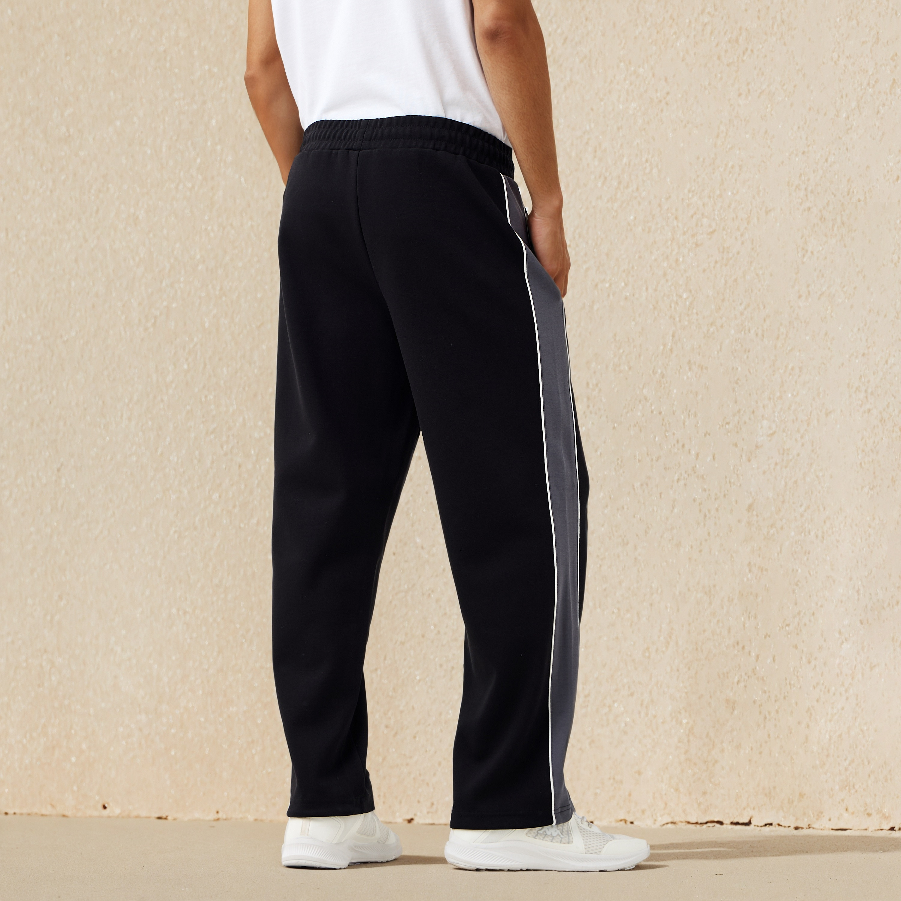Kappa Men Regular Fit Track Pants-men-clothing-sportswearandactivewear-bottoms-joggers-image-3