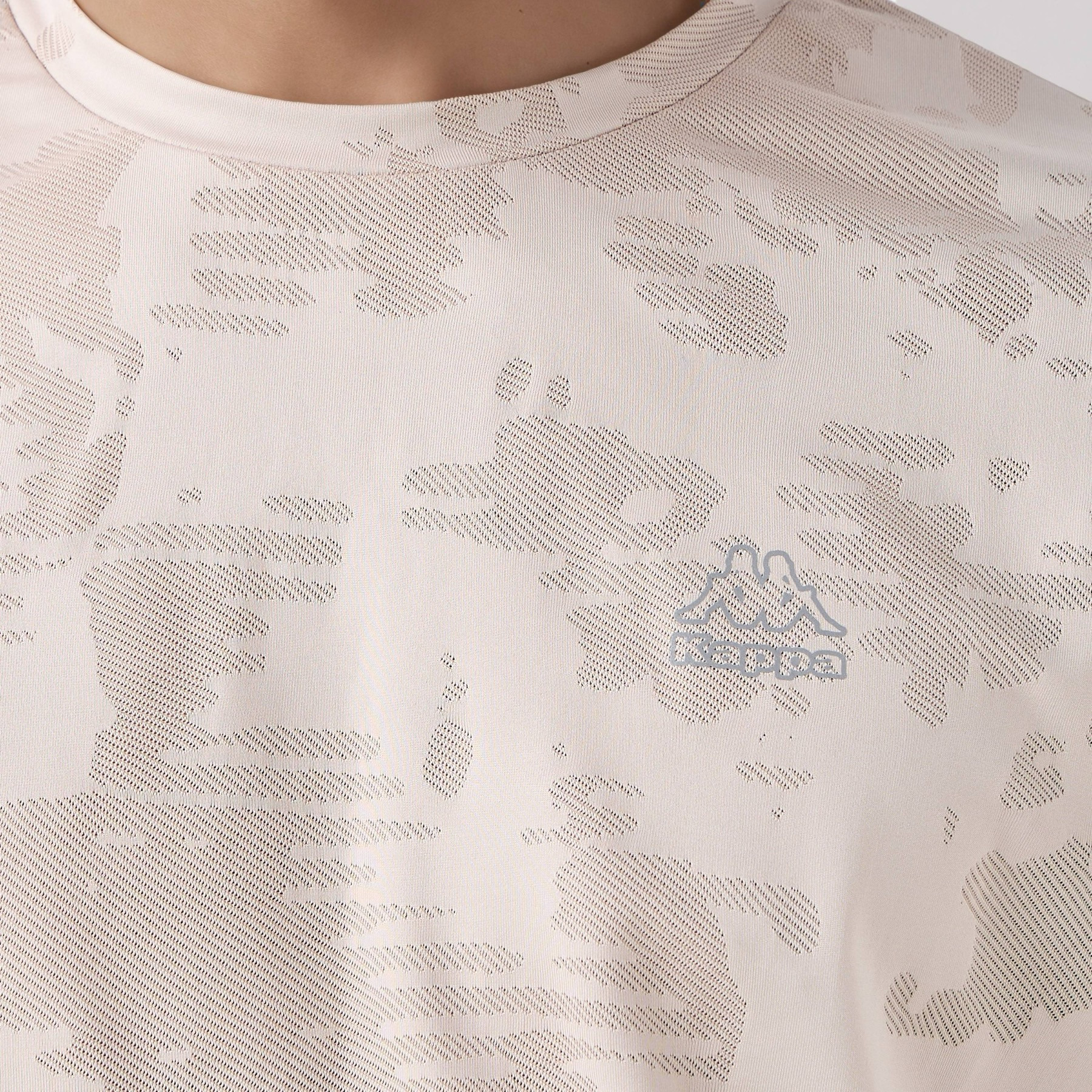 Kappa Men Performance Textured T-shirt-men-clothing-sportswearandactivewear-tshirtsandpolos-image-5