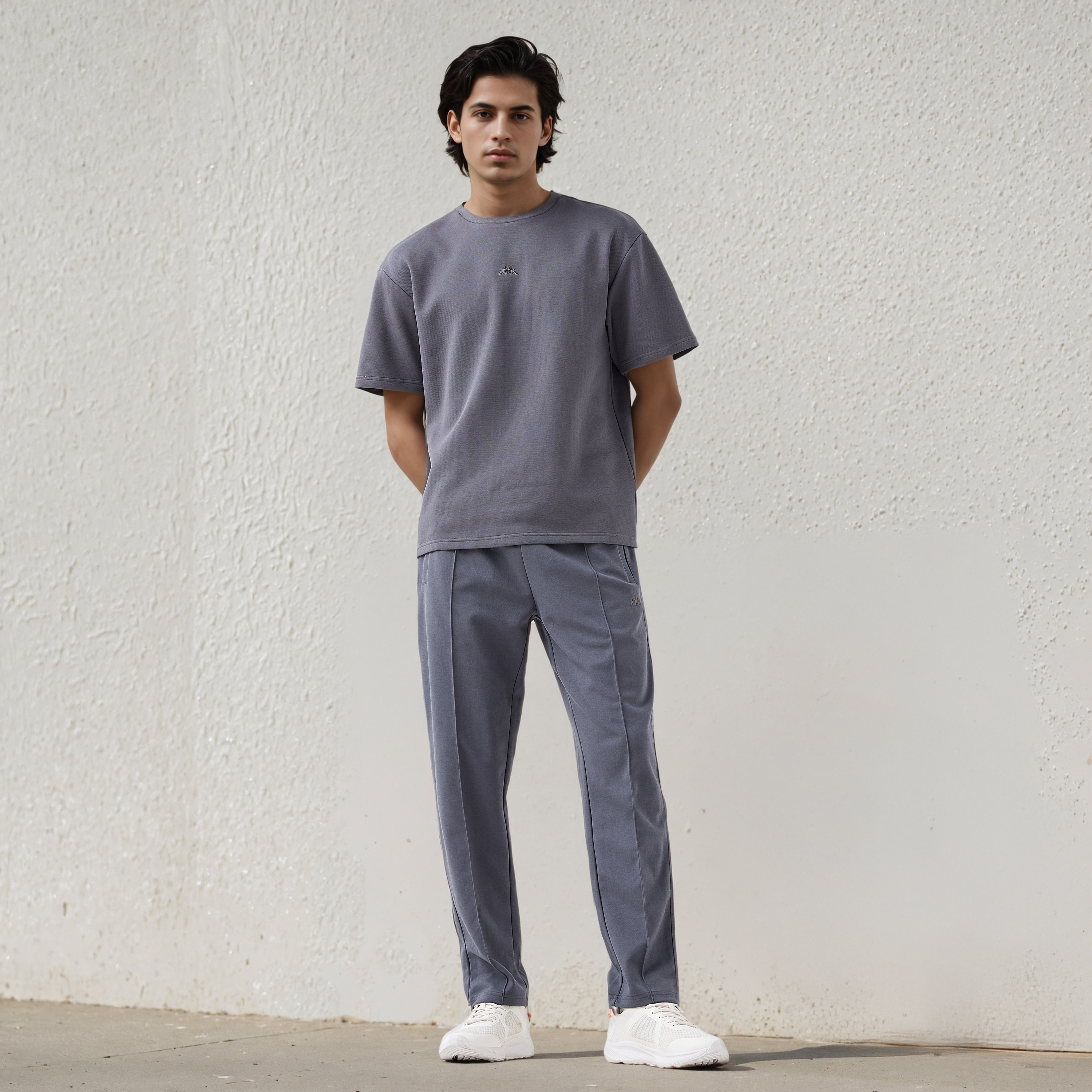 تيشيرت رجالي بزينة شريط من كابا-men-clothing-sportswearandactivewear-tshirtsandpolos-image-2