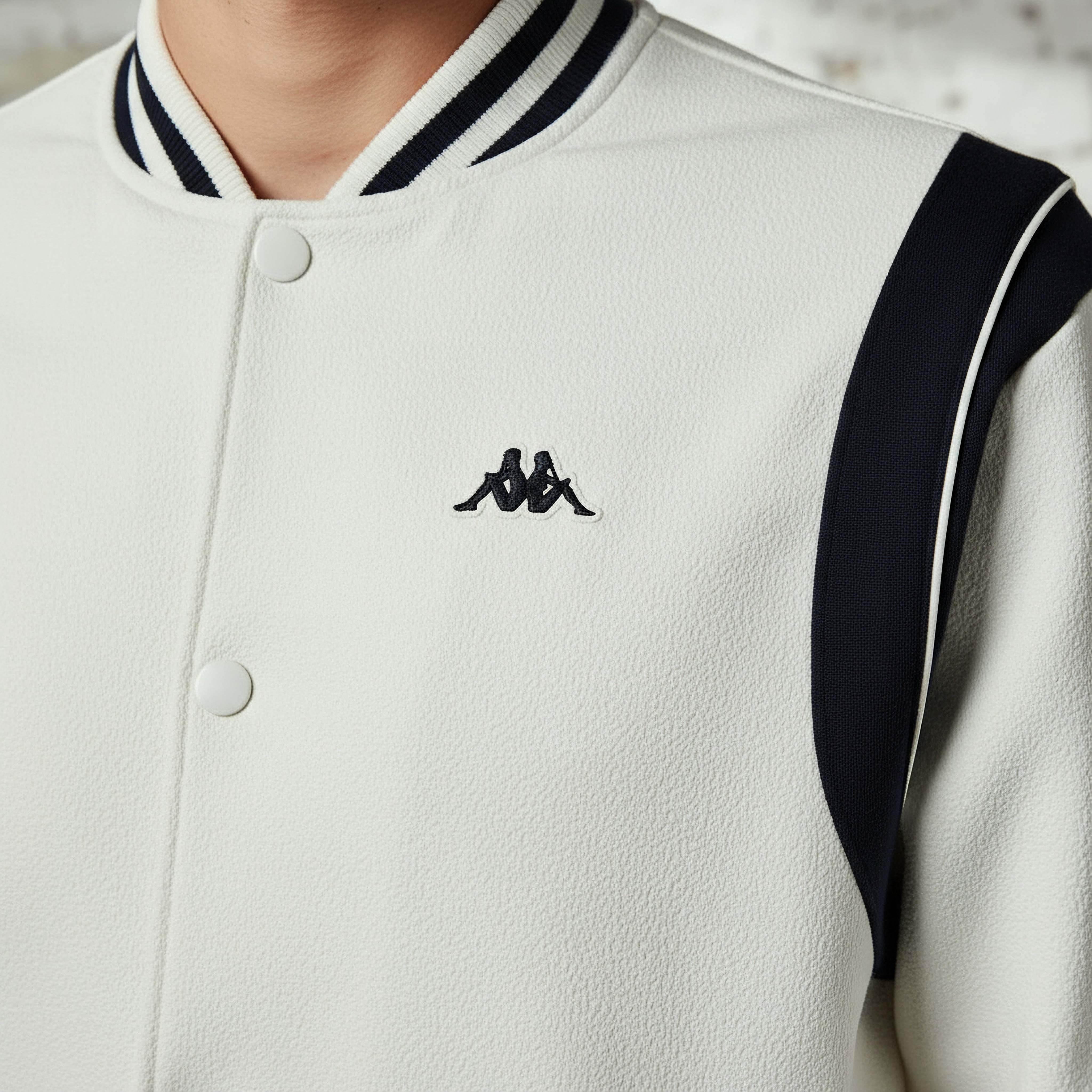 جاكيت فارستي بتطريز الشعار للرجال من كابا-men-clothing-jacketsandblazers-jackets-image-1
