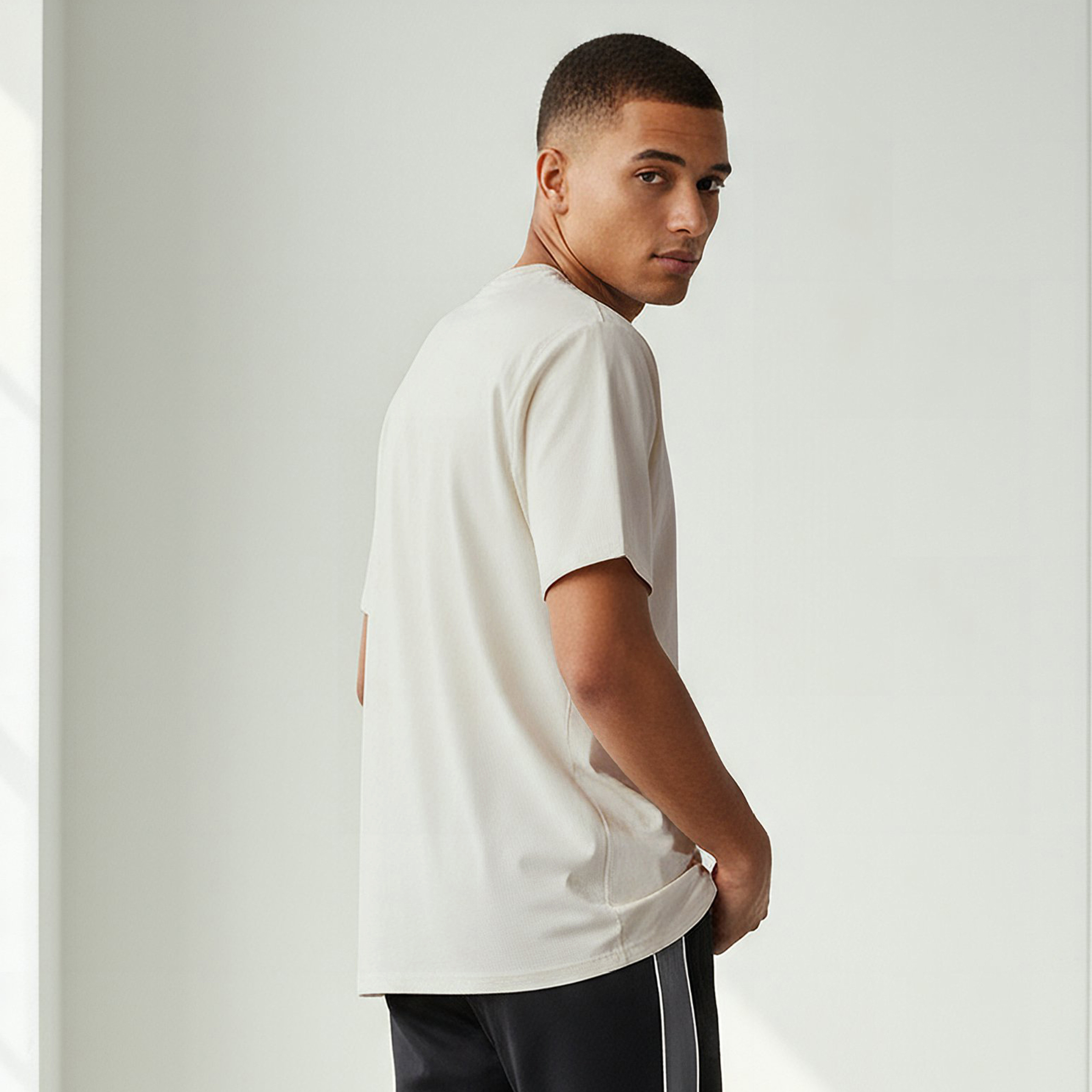 Kappa Men Logo Embroidered T-shirt-men-clothing-sportswearandactivewear-tshirtsandpolos-image-3