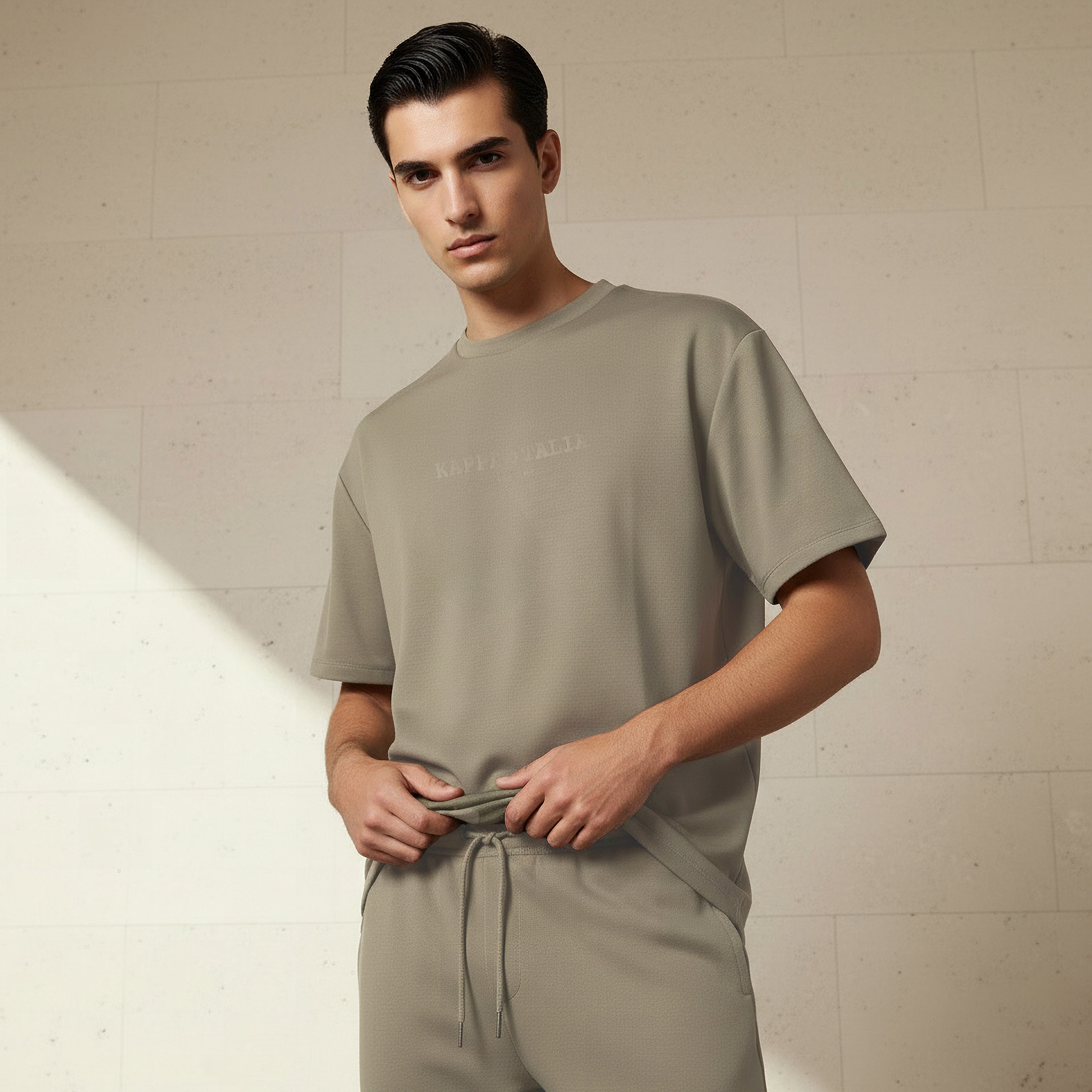 تيشيرت بطبعات شعار للرجال من كابا-men-clothing-sportswearandactivewear-tshirtsandpolos-image-1