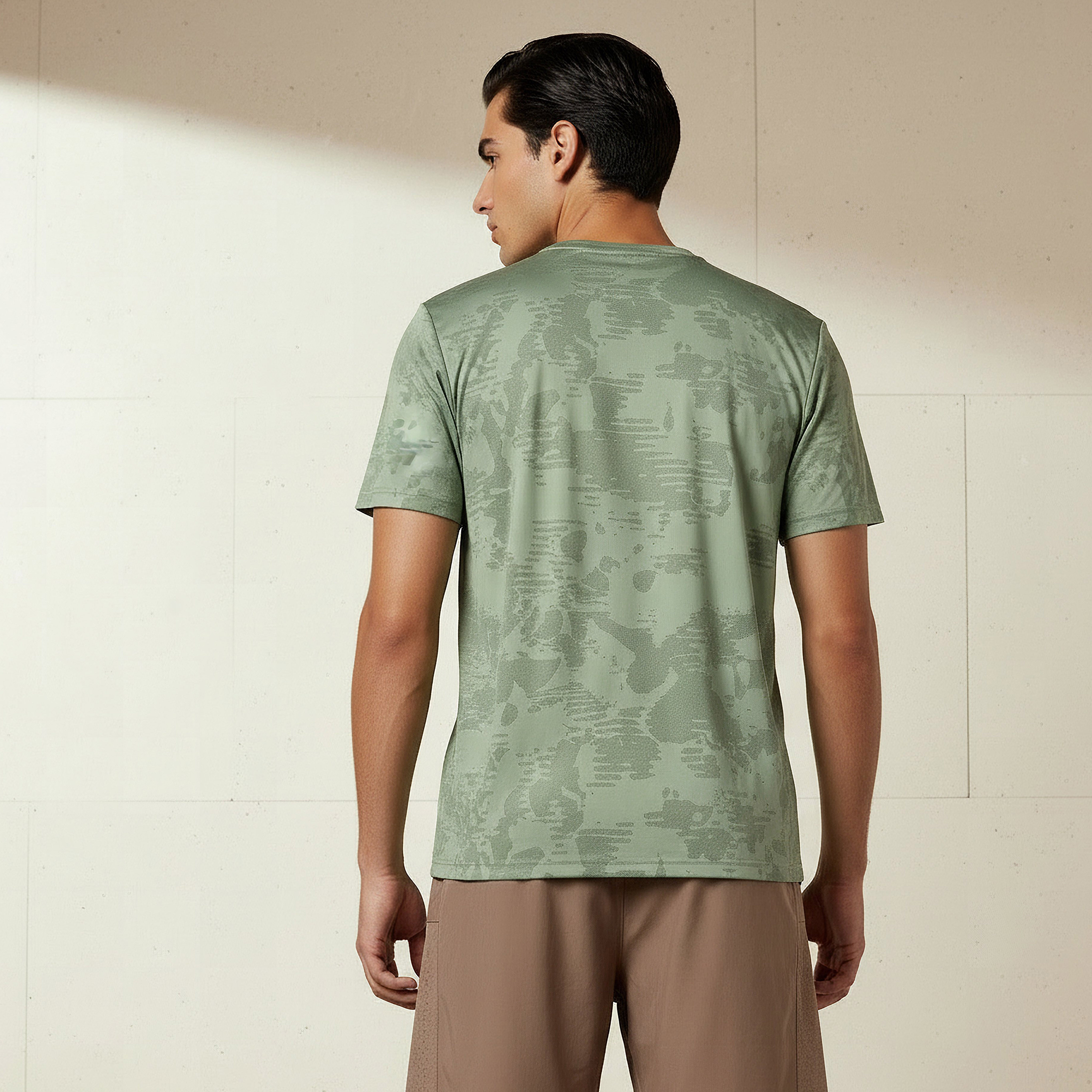 تيشيرت رجالي مطاطي من كابا-men-clothing-sportswearandactivewear-tshirtsandpolos-image-3