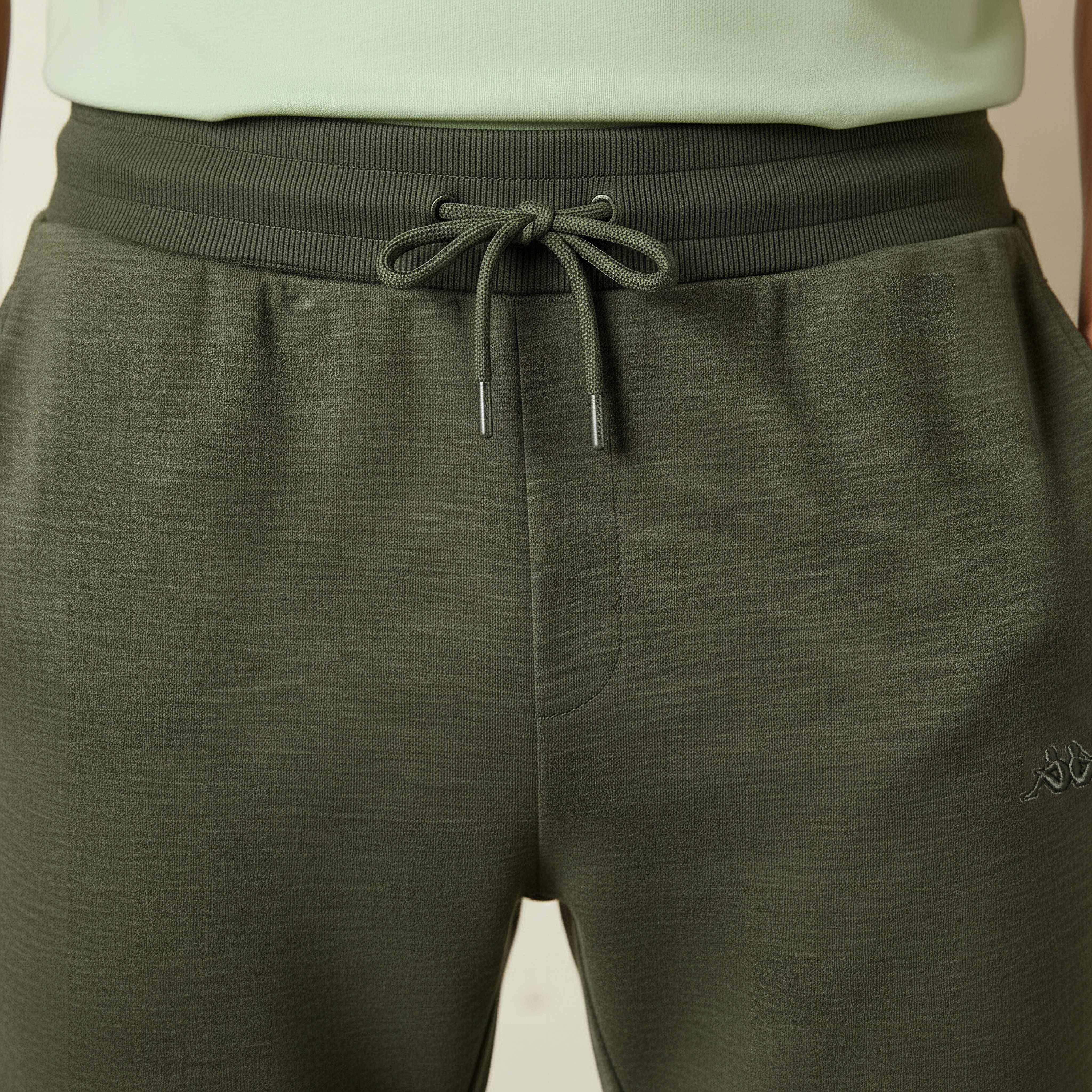 بنطلون رياضي رجالي بقصة عادية ورباط خصر-men-clothing-sportswearandactivewear-bottoms-joggers-image-2
