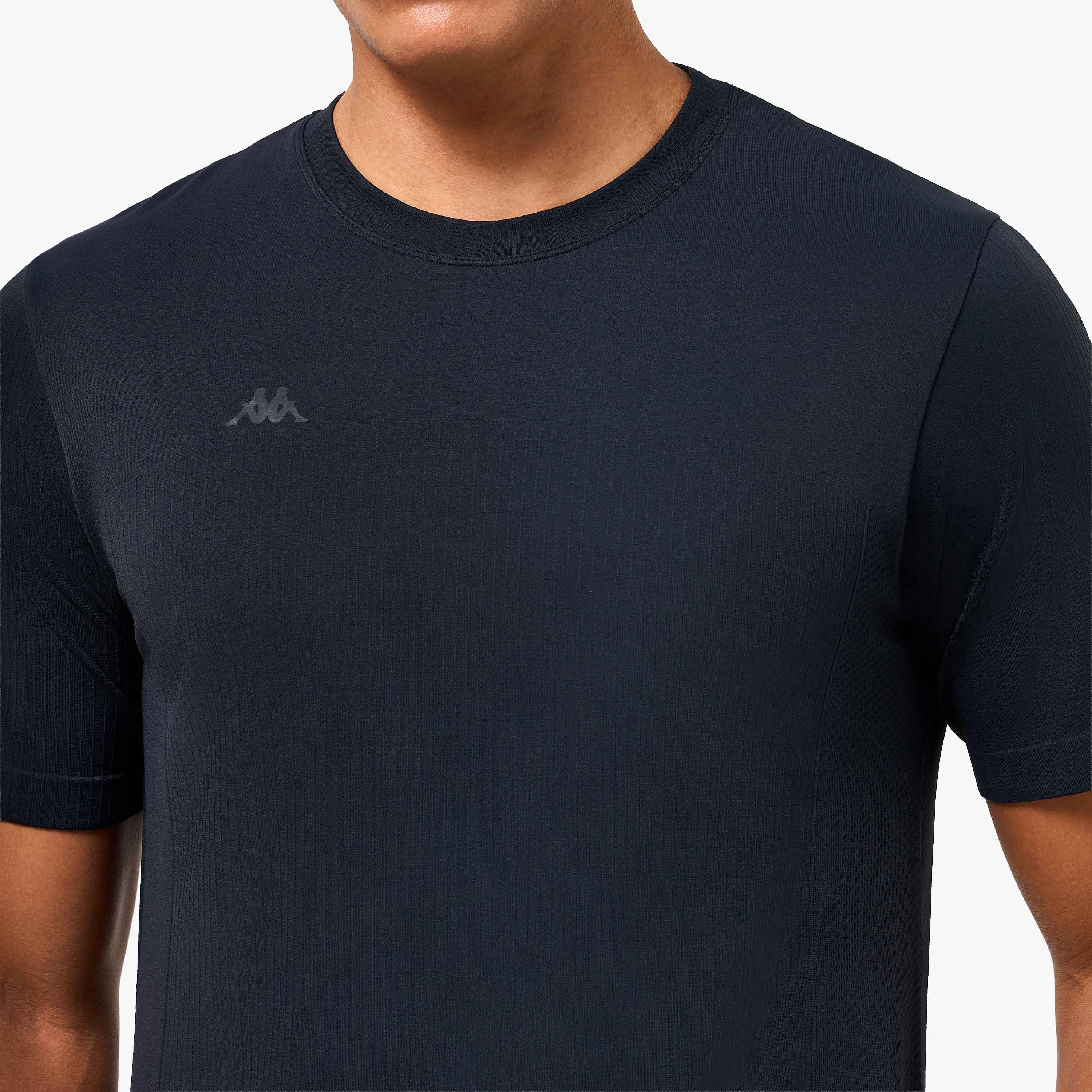 Kappa Men Seamless Soft Touch Ribbed T-shirt-men-clothing-sportswearandactivewear-tshirtsandpolos-image-2