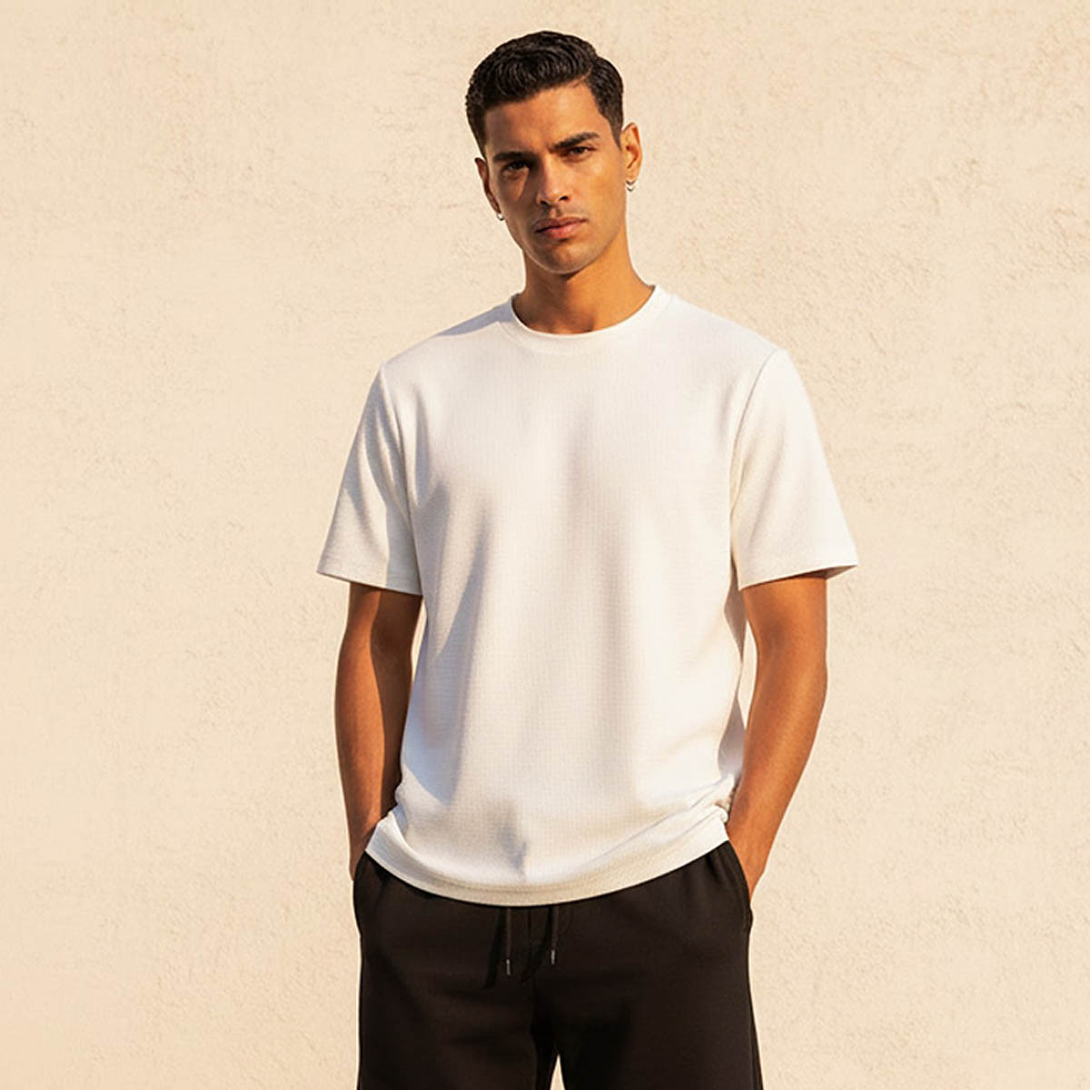 تيشيرت بنمط وافل بارز الملمس للرجال من لاف بانجولين-men-clothing-sportswearandactivewear-tshirtsandpolos-image-1