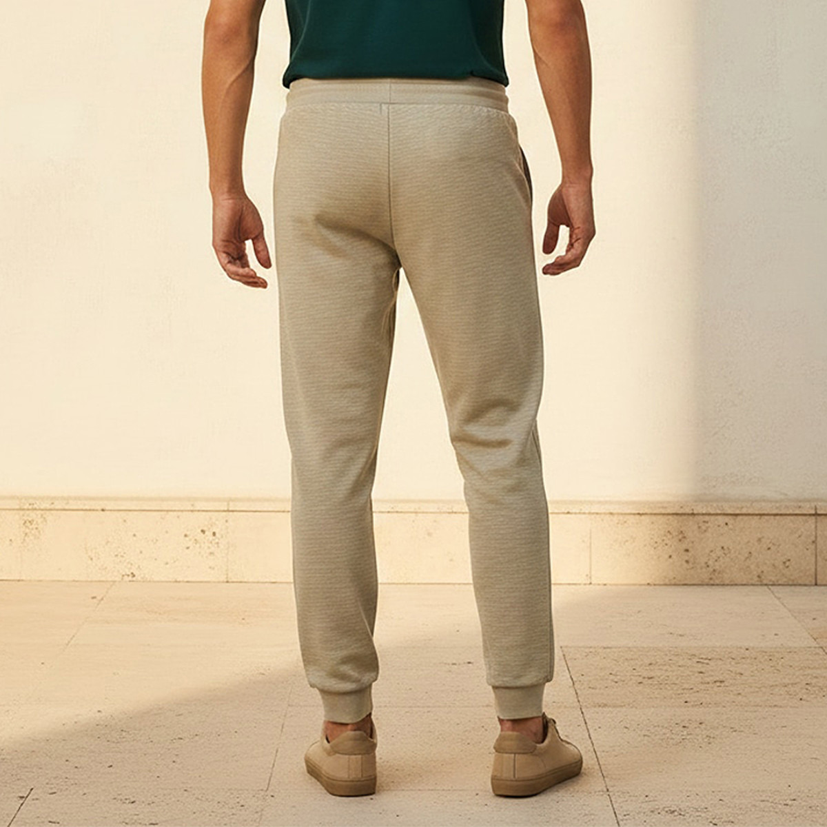 بنطلون جوجرز بملمس بارز من كابا-men-clothing-sportswearandactivewear-bottoms-joggers-image-4