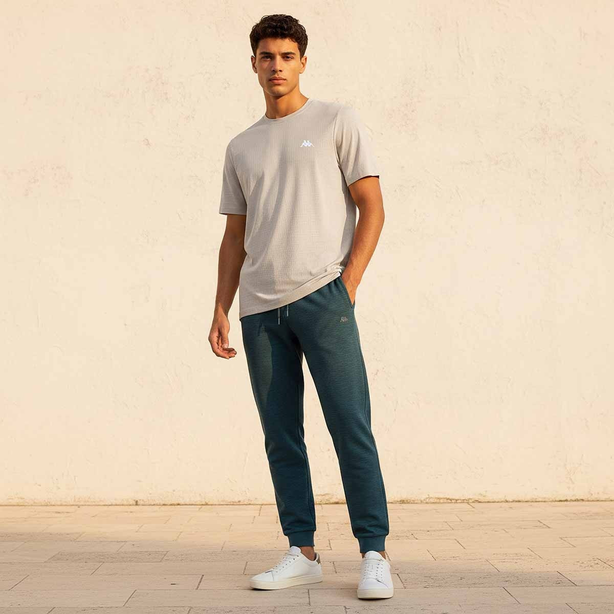 تيشيرت رياضي مطاطي بملمس بارز من كابا-men-clothing-sportswearandactivewear-tshirtsandpolos-image-3