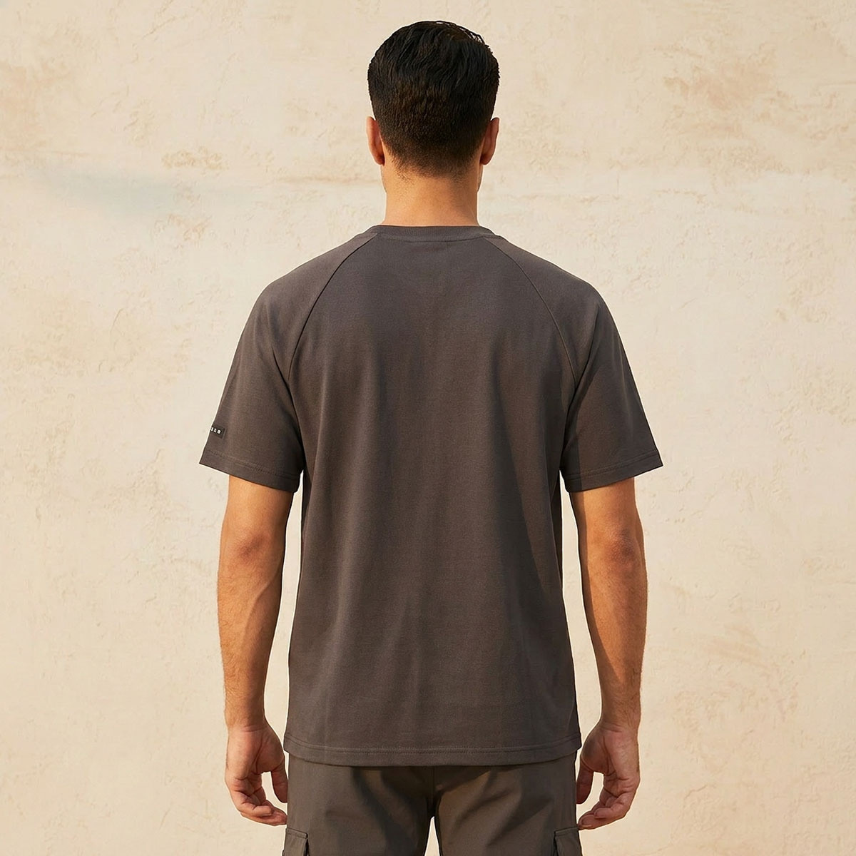 Love Pangolin Raglan Sleeves Oversized T-shirt-men-clothing-sportswearandactivewear-tshirtsandpolos-image-4