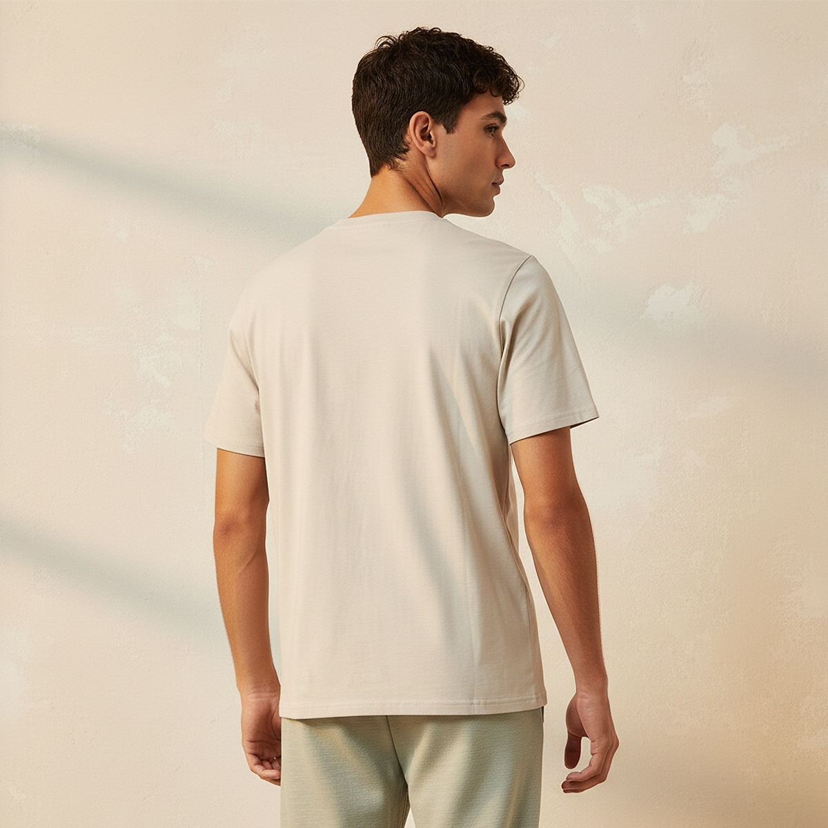 تيشيرت بطبعات شعار من كابا-men-clothing-sportswearandactivewear-tshirtsandpolos-image-9