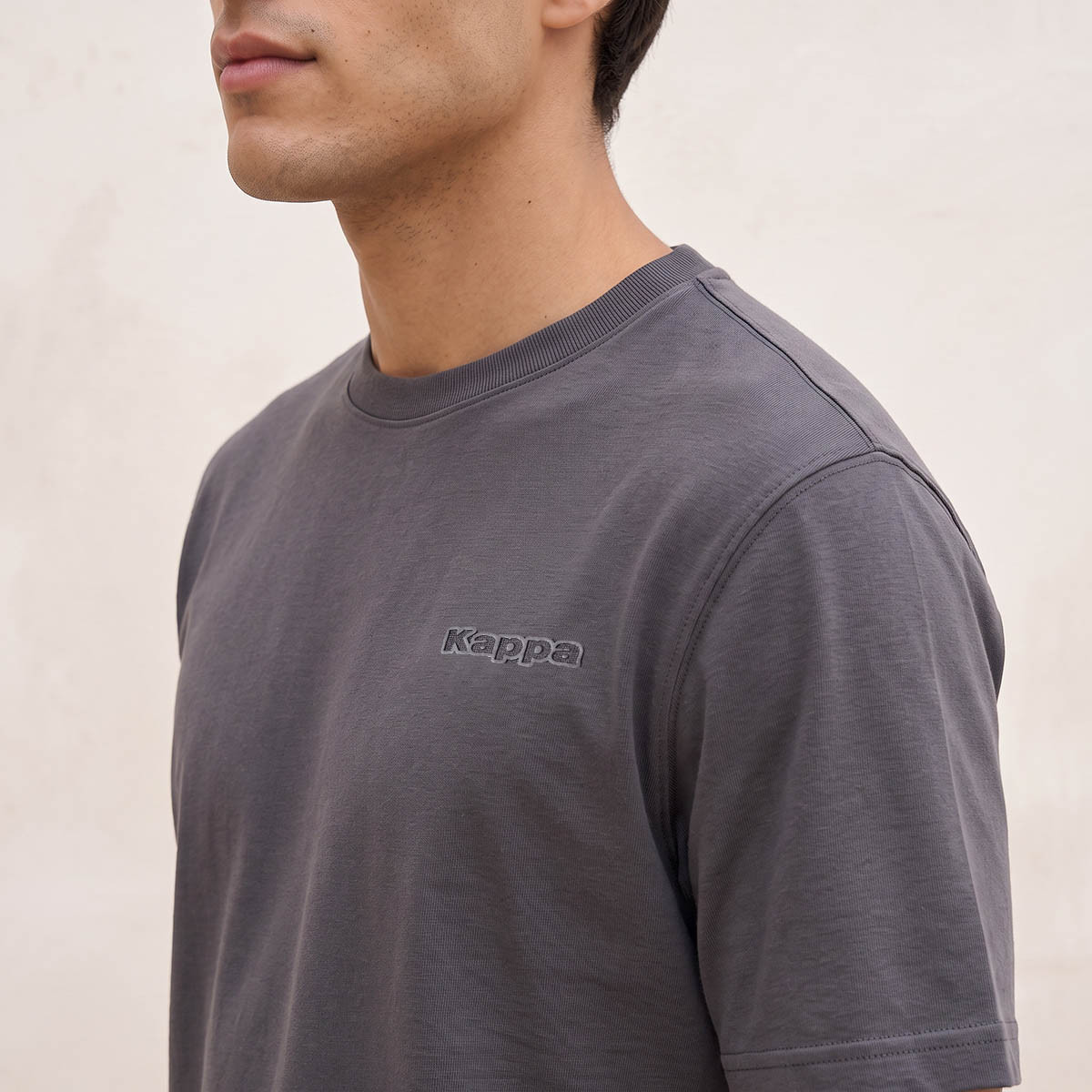 Kappa Textured T-shirt-men-clothing-sportswearandactivewear-tshirtsandpolos-image-7