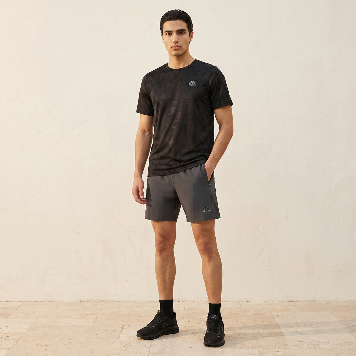 شورت بتفاصيل شبكية من كابا-men-clothing-bottoms-shorts-image-3