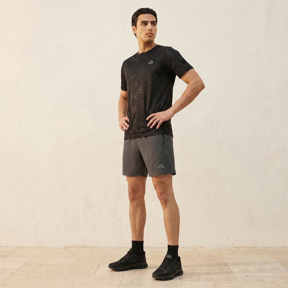 شورت بتفاصيل شبكية من كابا-men-clothing-bottoms-shorts-image-5