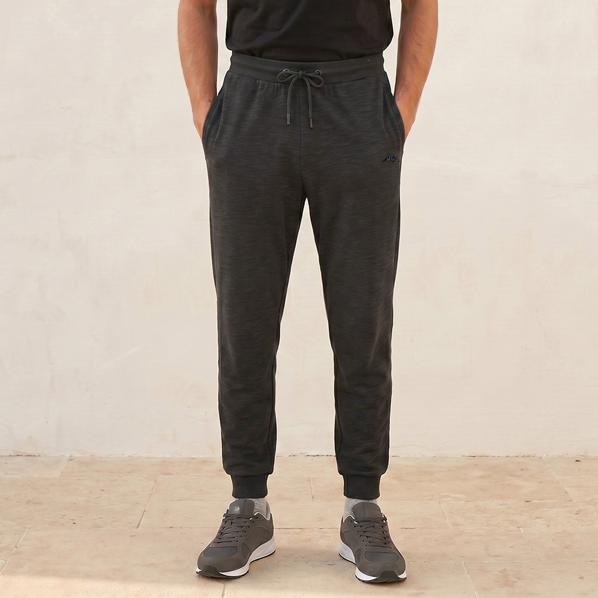 بنطلون رياضي غير قابل للتمدد من كابا-men-clothing-sportswearandactivewear-bottoms-joggers-image-1