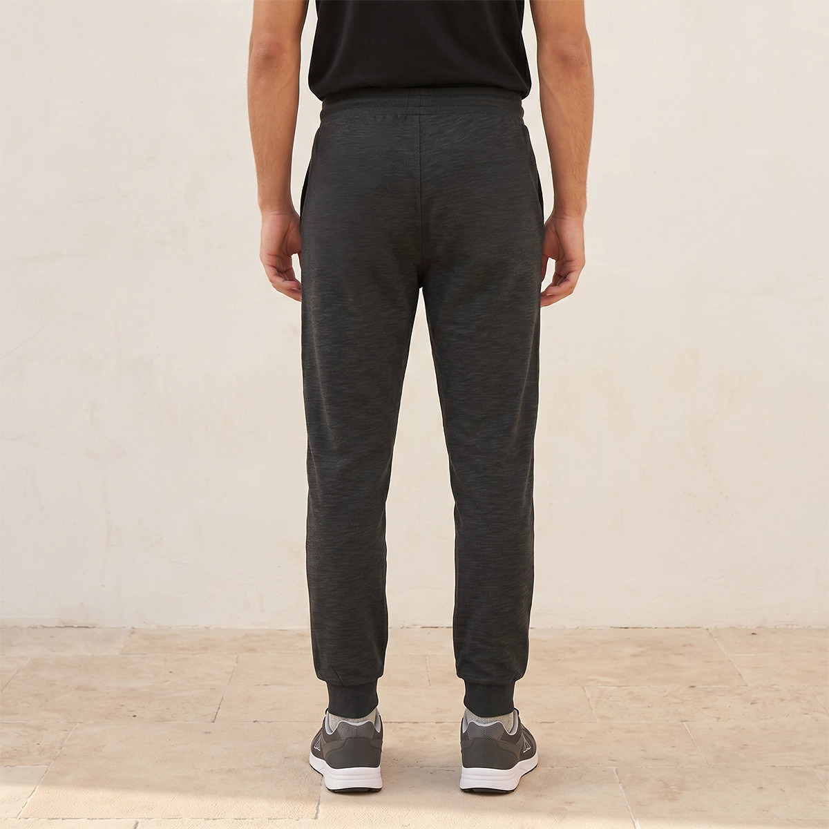 بنطلون رياضي غير قابل للتمدد من كابا-men-clothing-sportswearandactivewear-bottoms-joggers-image-4