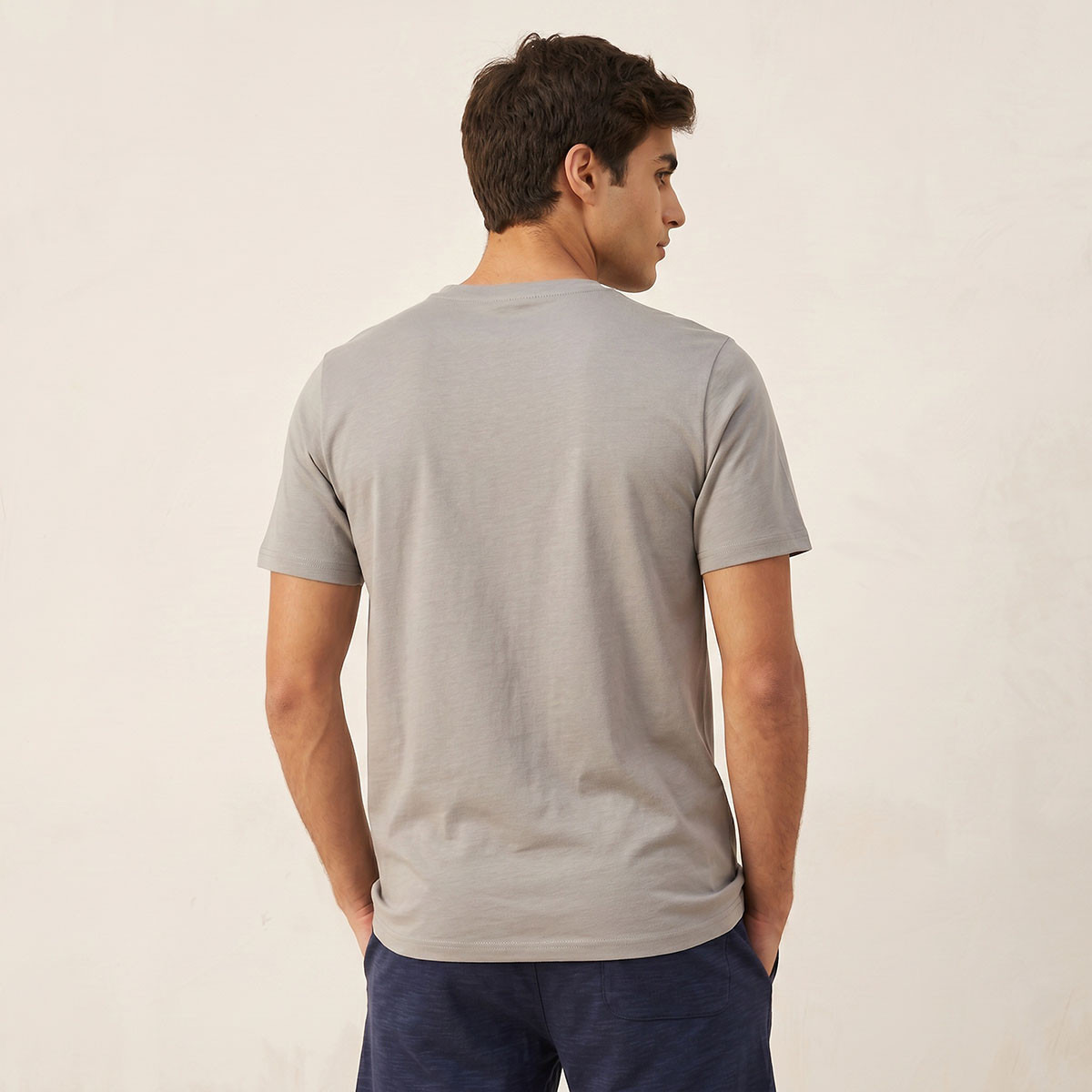 تيشيرت بشعار من كابا-men-clothing-sportswearandactivewear-tshirtsandpolos-image-4